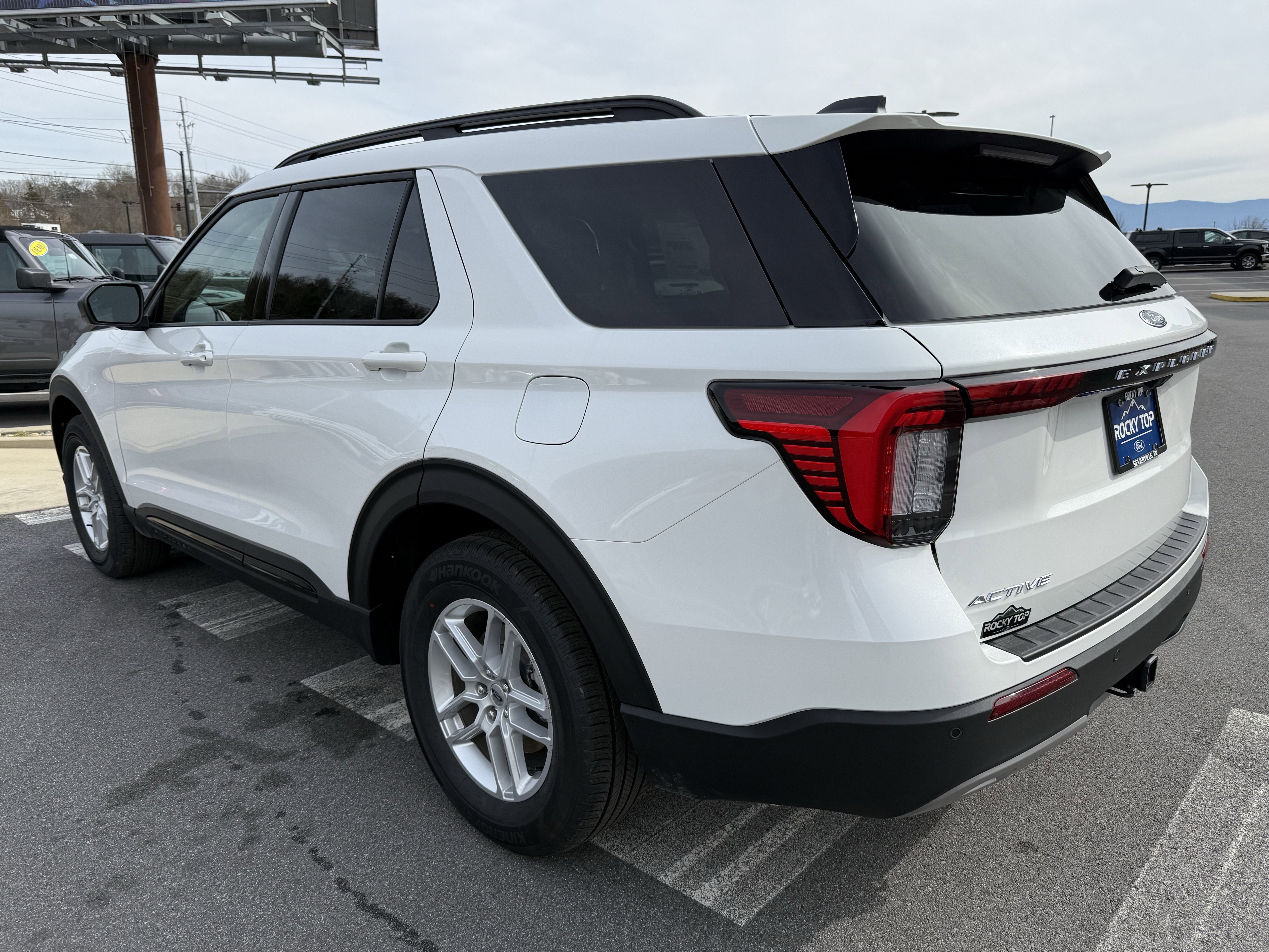 2026 Ford Explorer Active w/200A Pkg