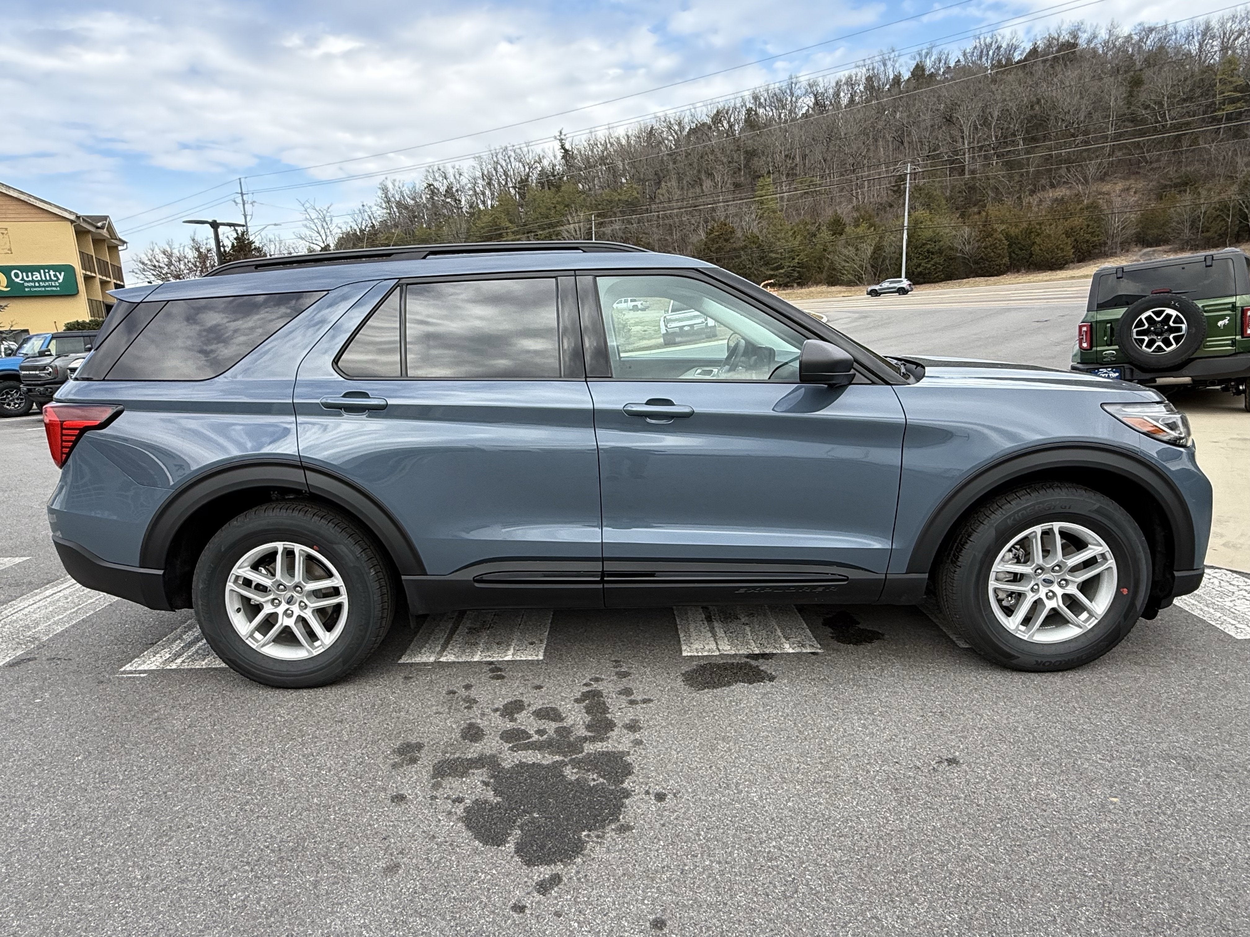 2026 Ford Explorer Active w/200A Pkg