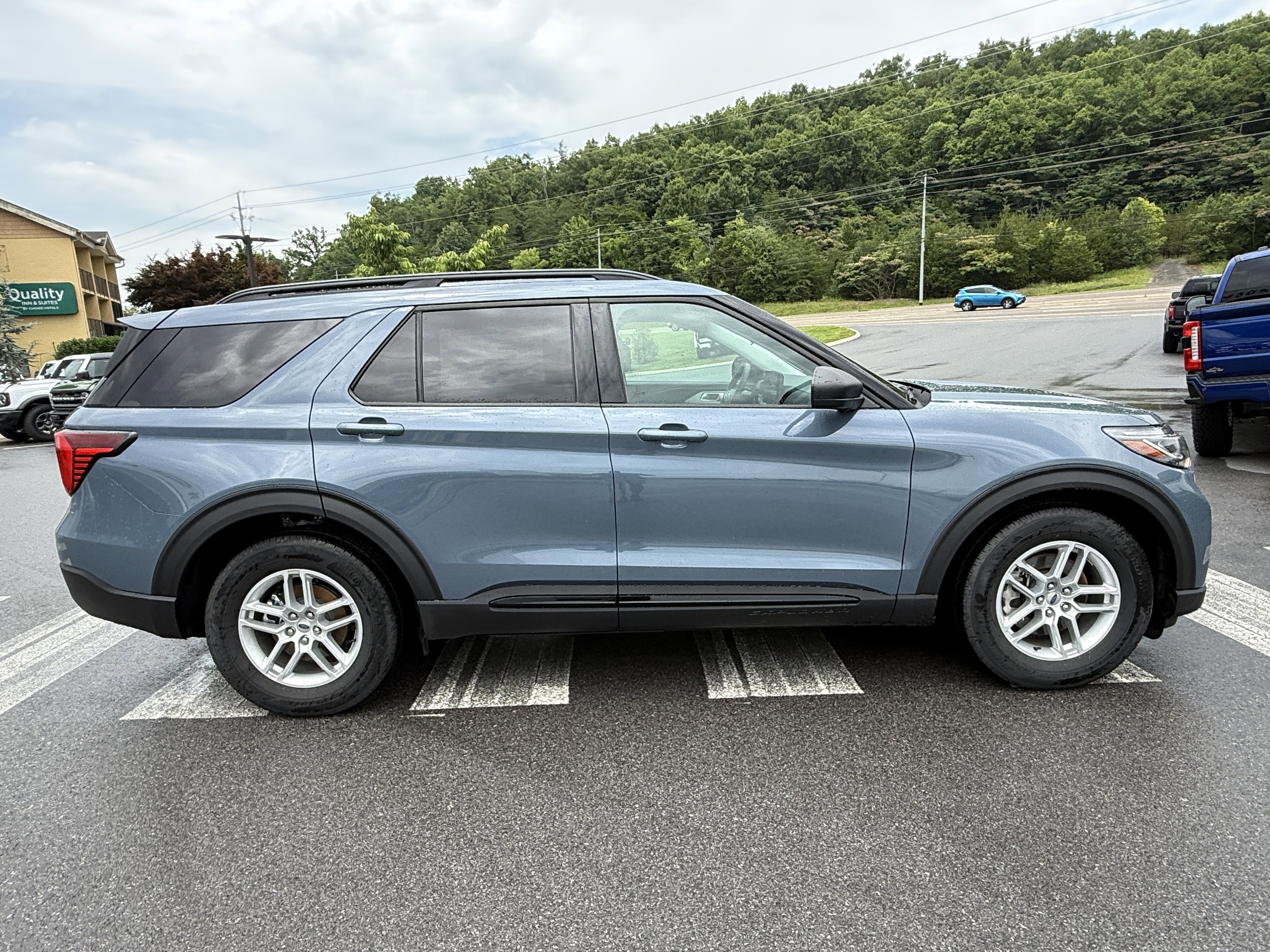 2026 Ford Explorer Active w/200A Pkg