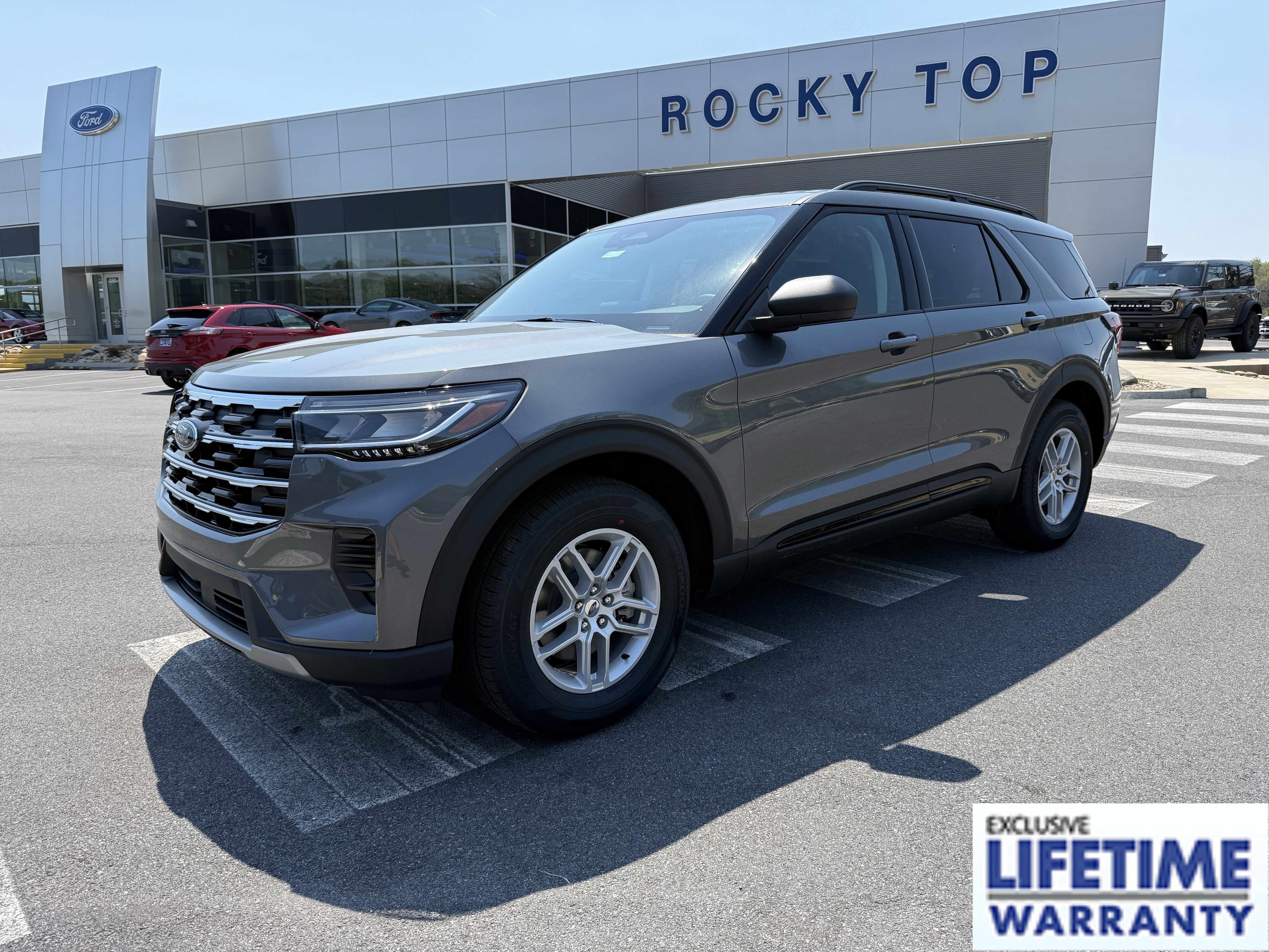 2026 Ford Explorer Active w/200A Pkg