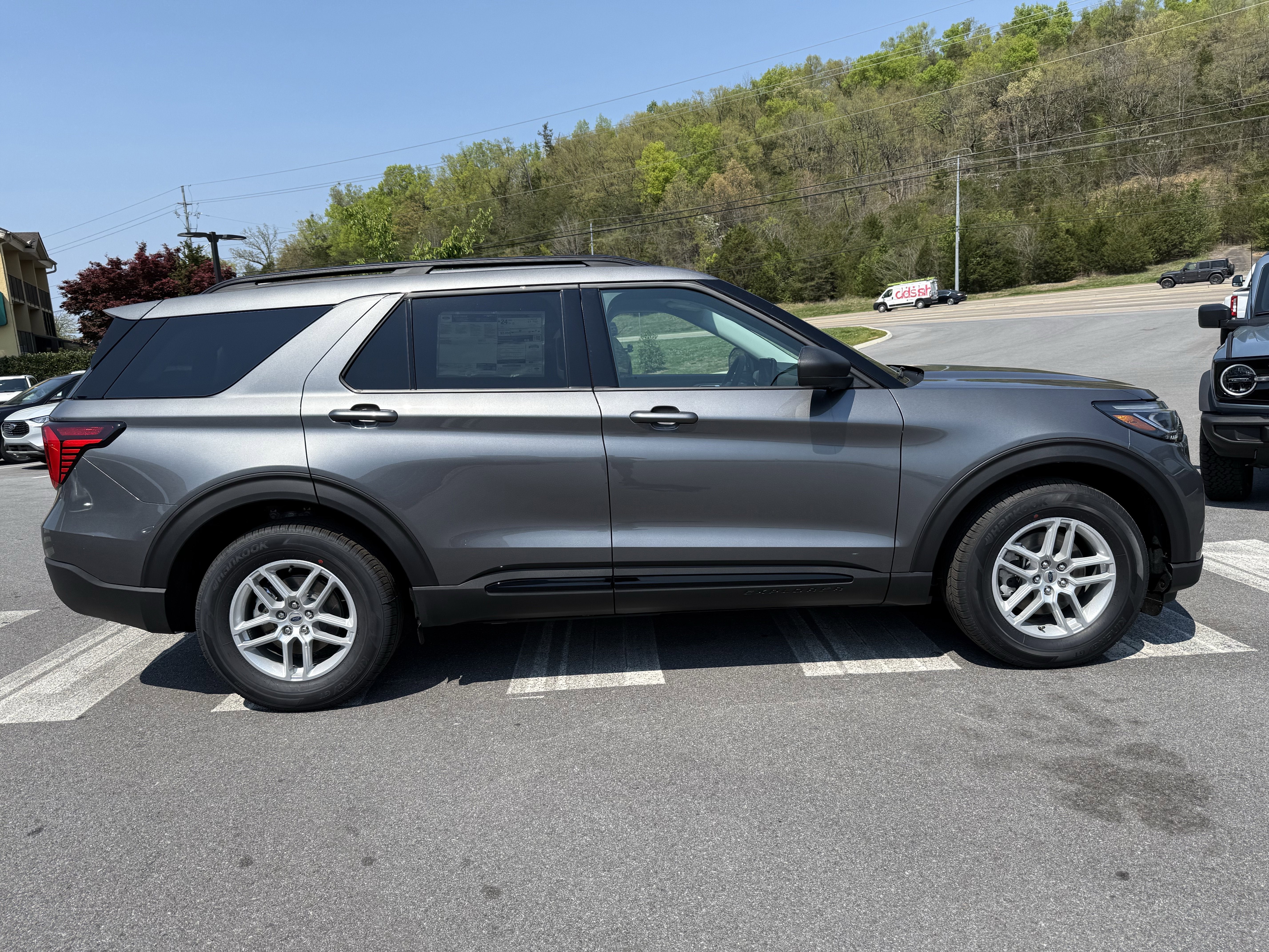 2026 Ford Explorer Active w/200A Pkg
