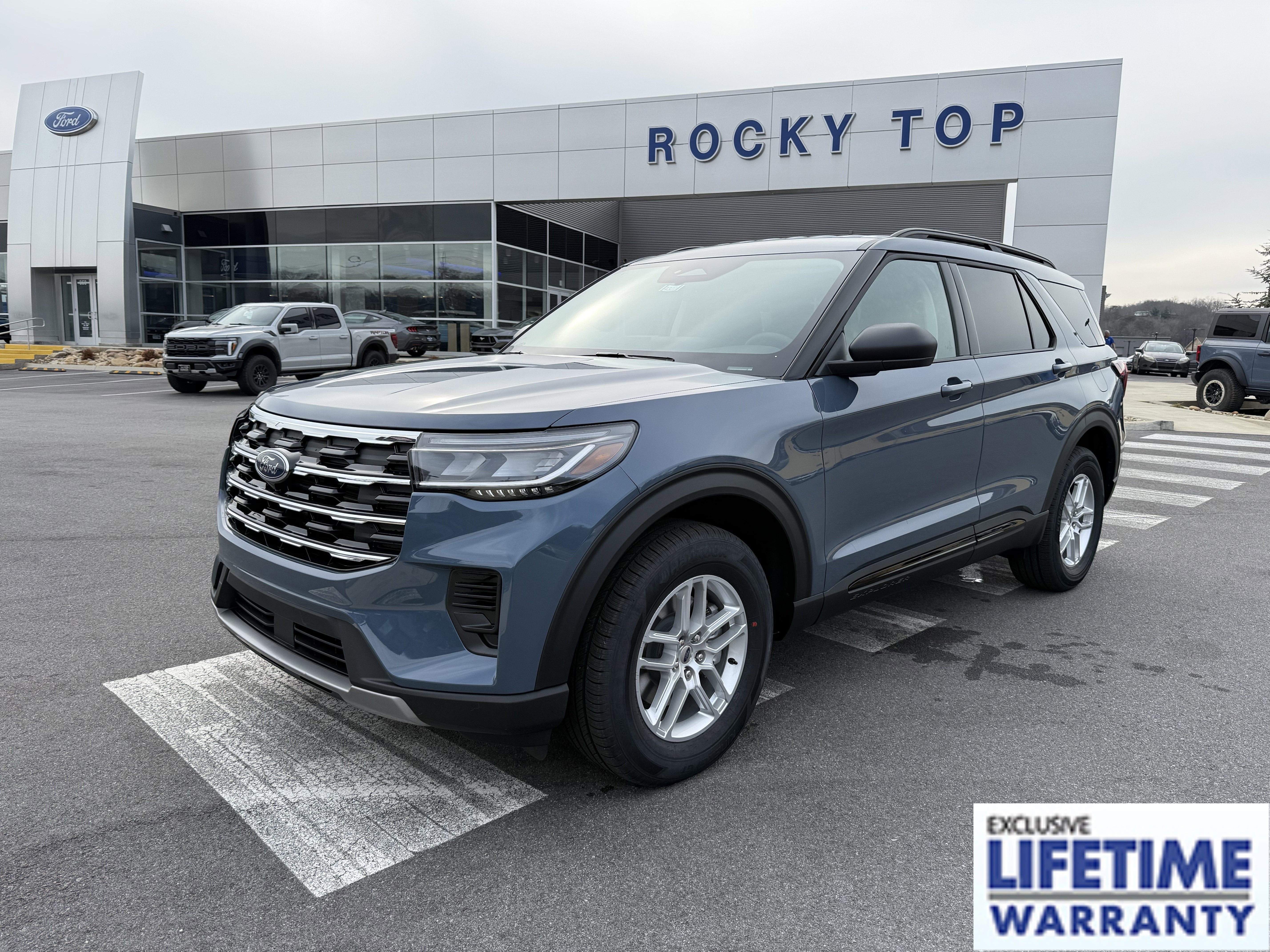 2026 Ford Explorer Active w/200A Pkg