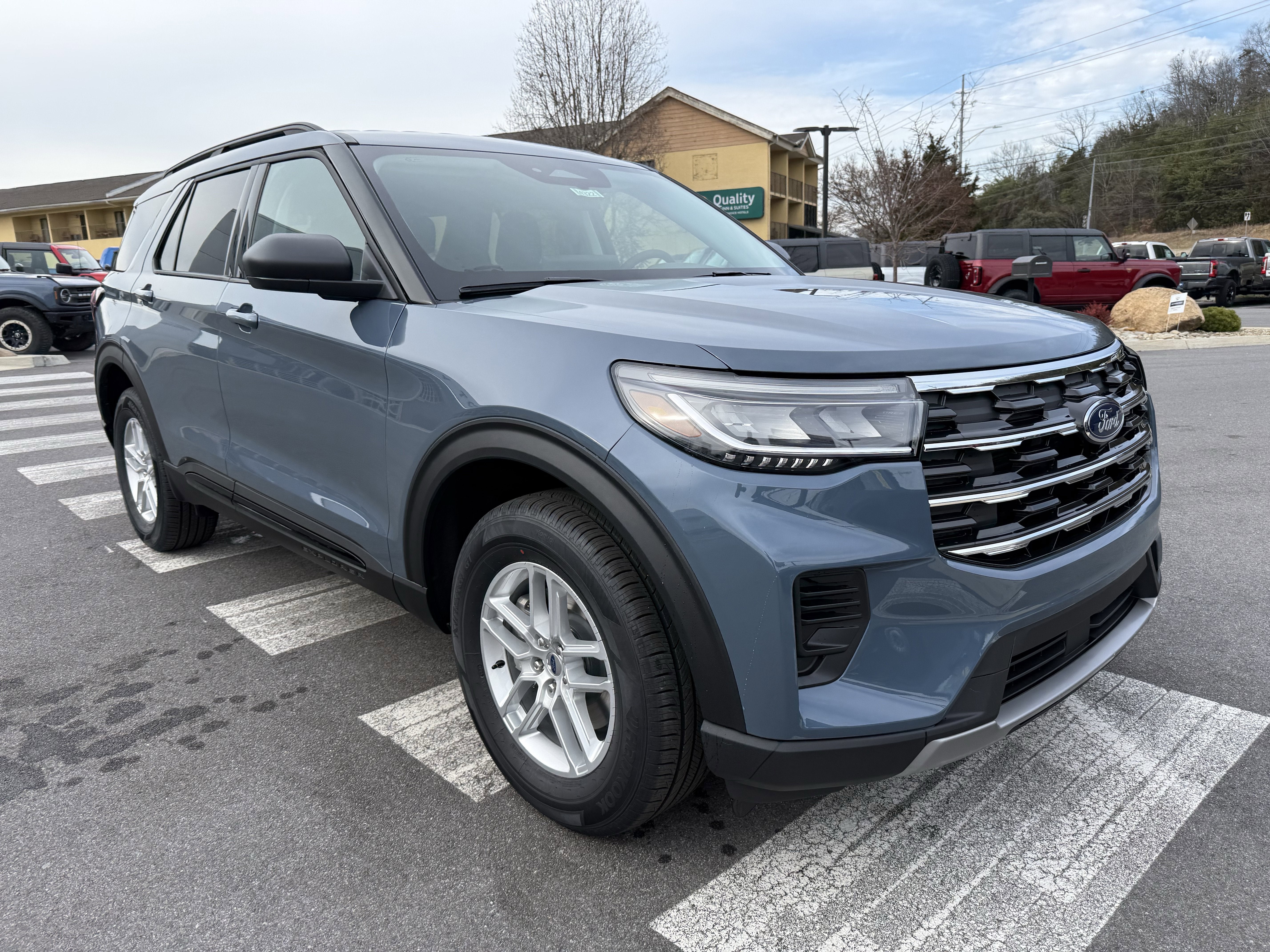 2026 Ford Explorer Active w/200A Pkg