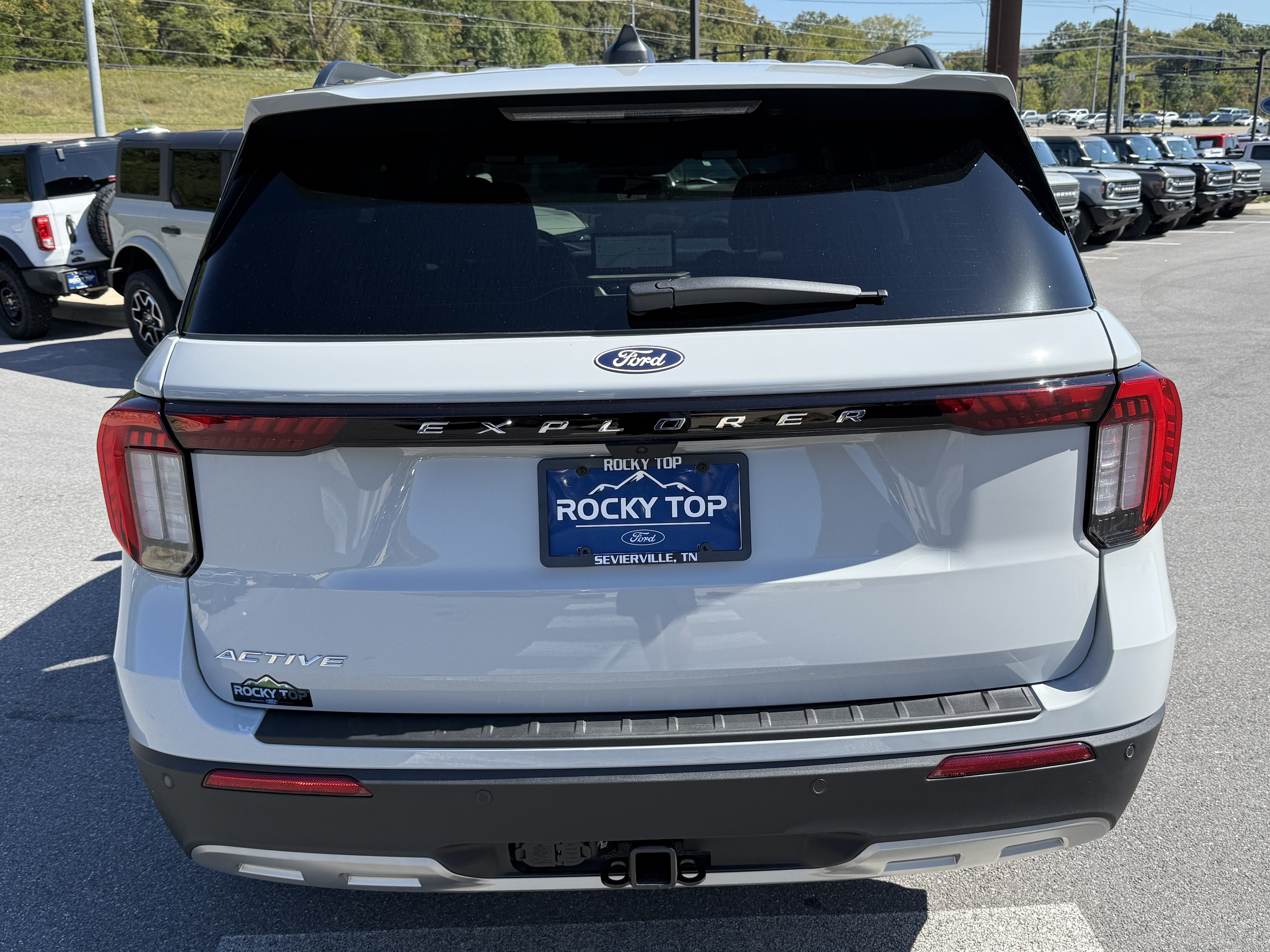 2027 Ford Explorer Active w/200A Pkg