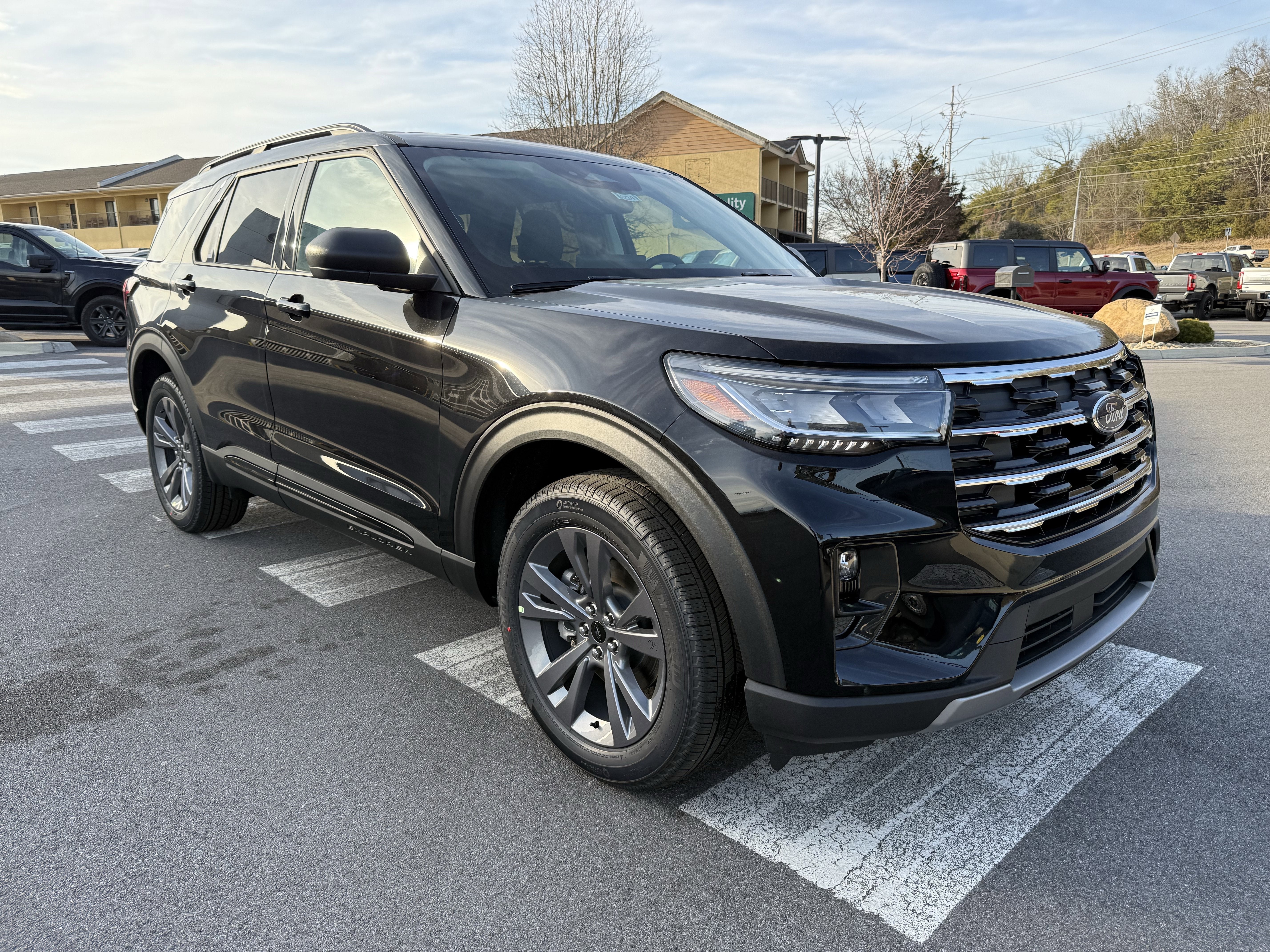 2026 Ford Explorer Active w/200A Pkg
