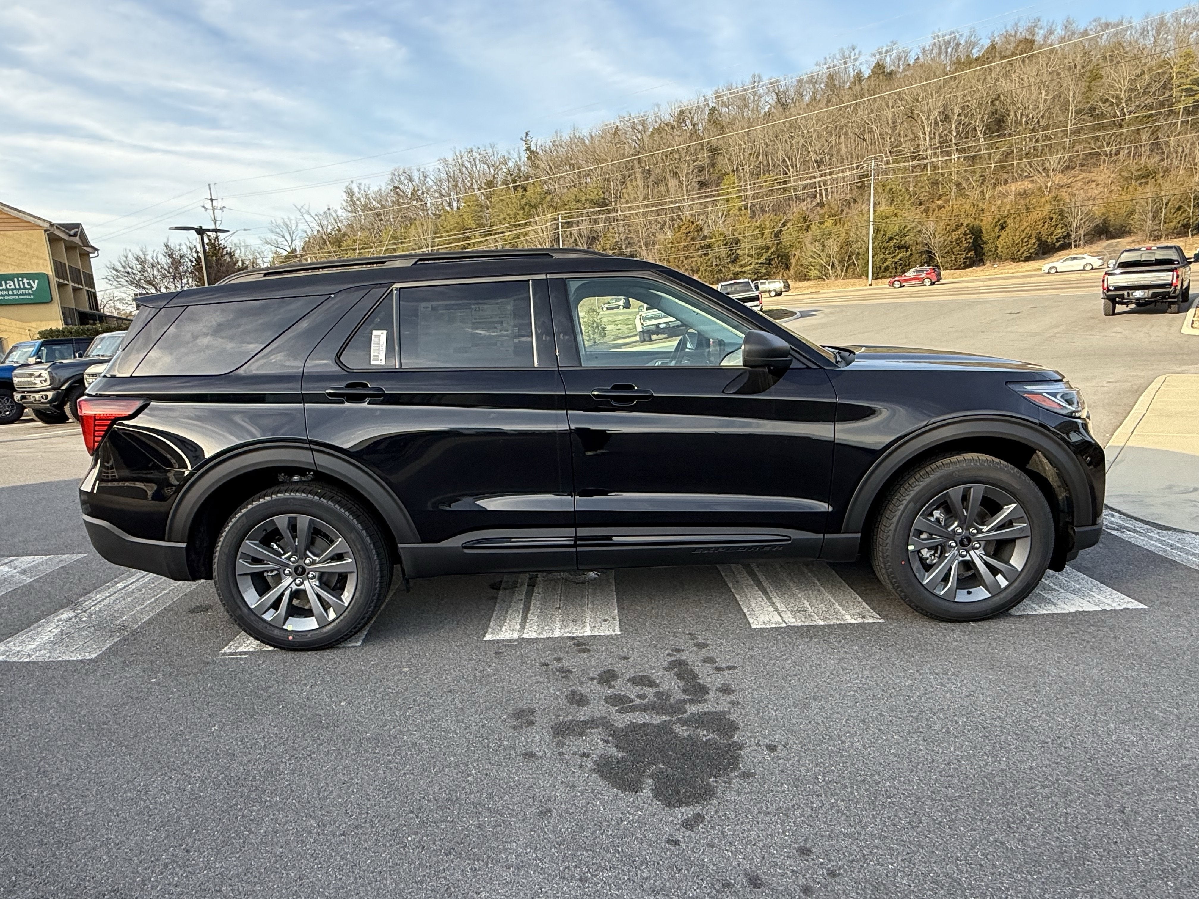 2026 Ford Explorer Active w/200A Pkg