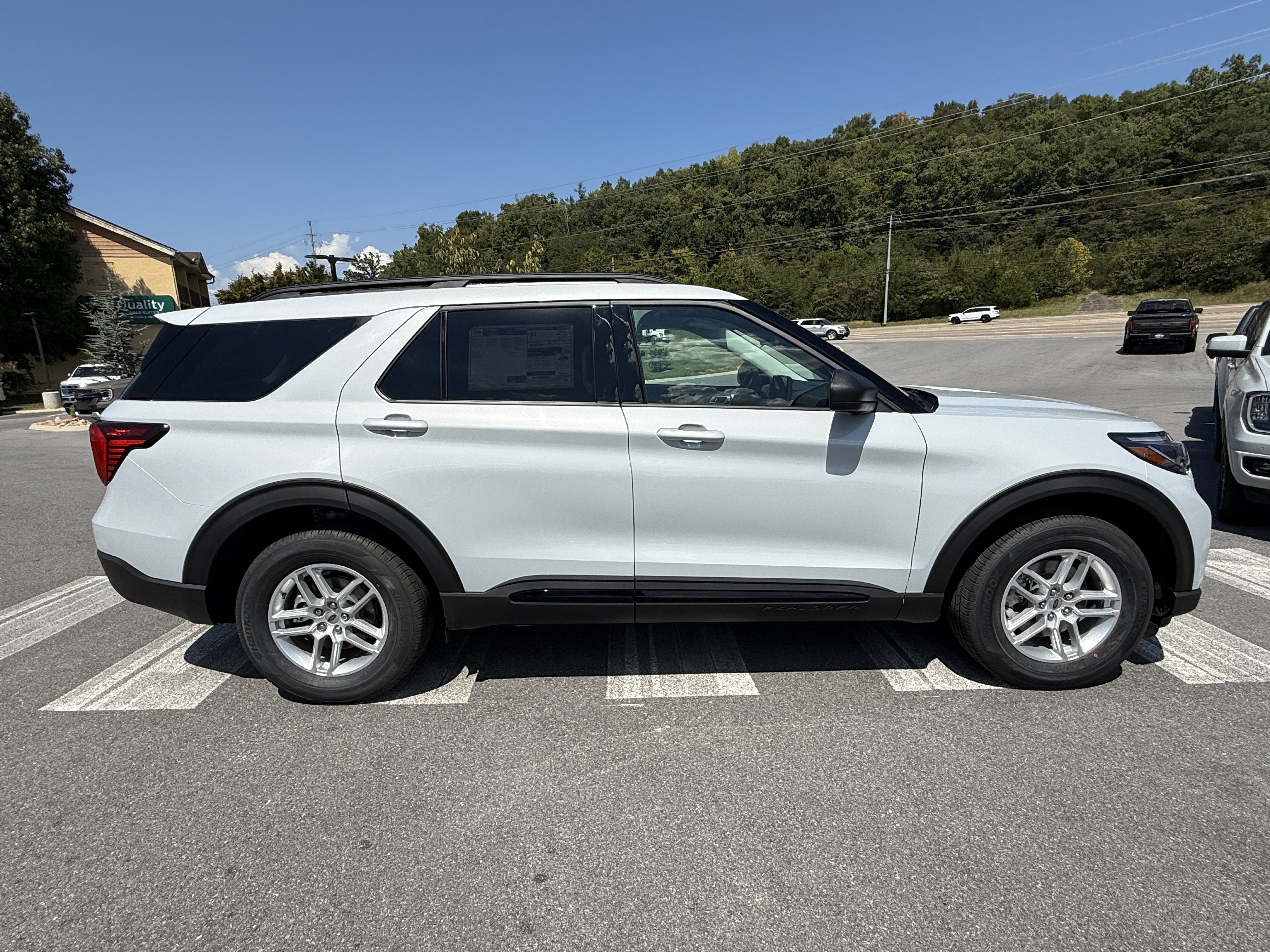 2026 Ford Explorer Active w/200A Pkg