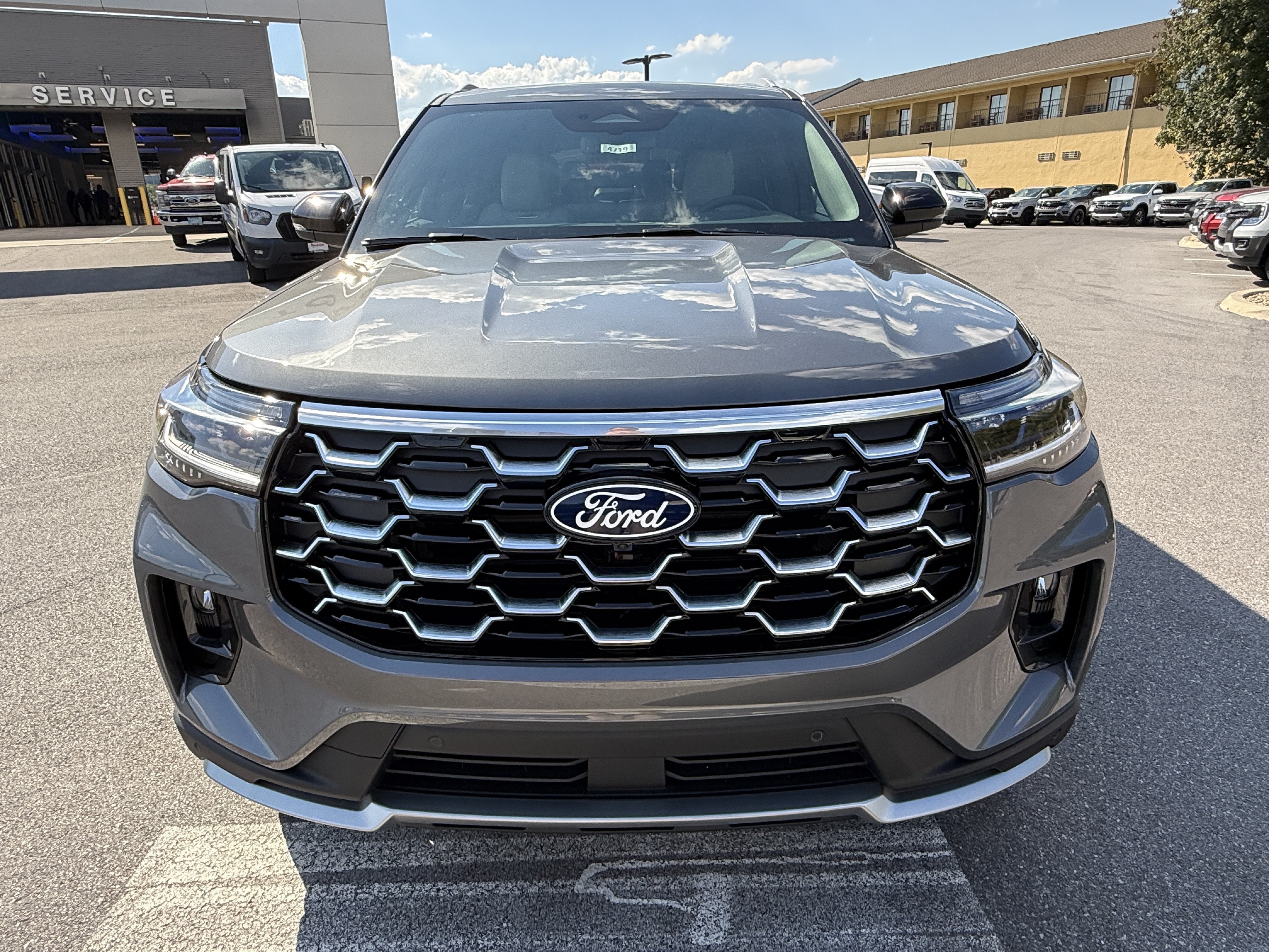 2027 Ford Explorer Platinum
