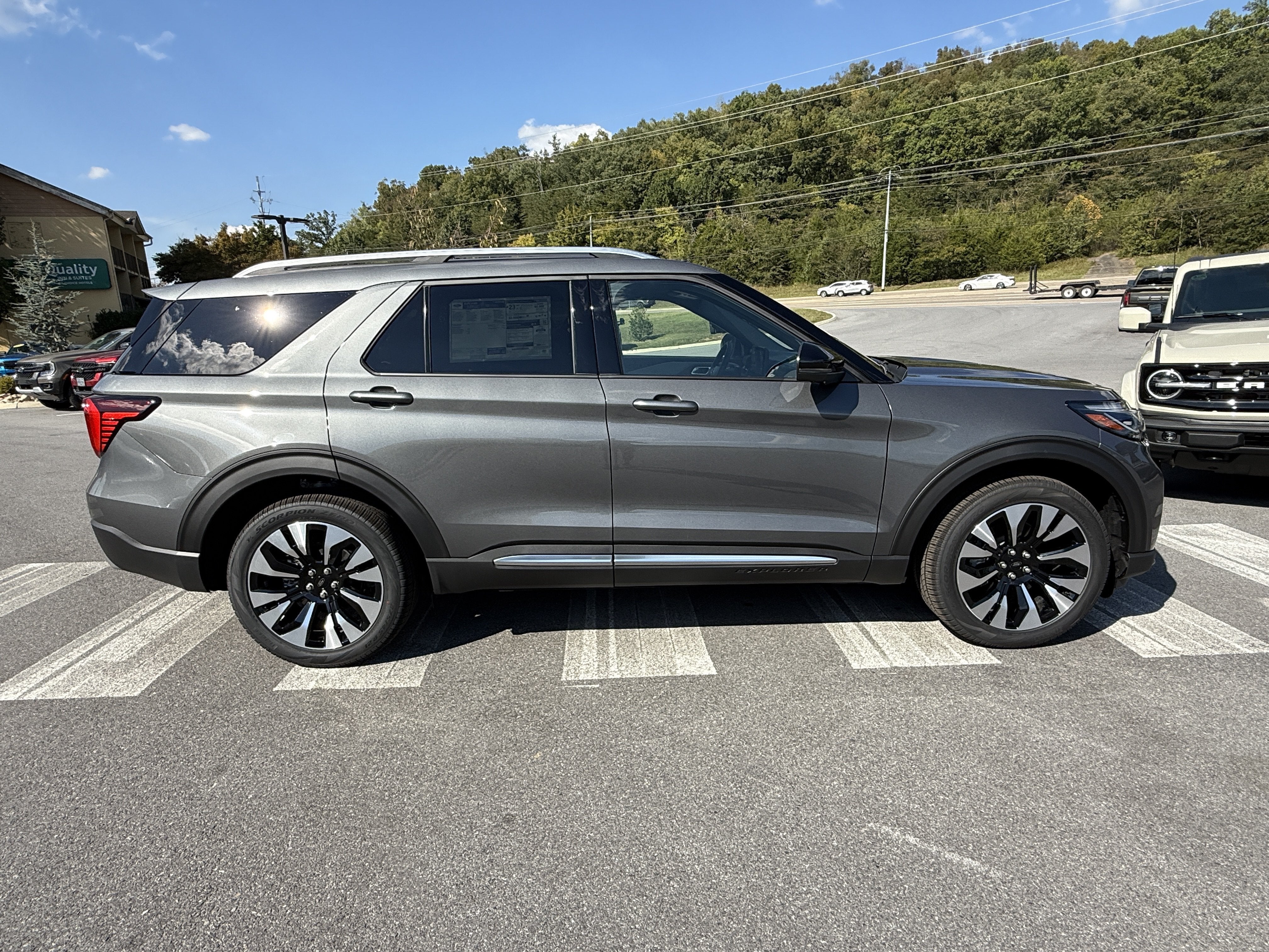 2027 Ford Explorer Platinum