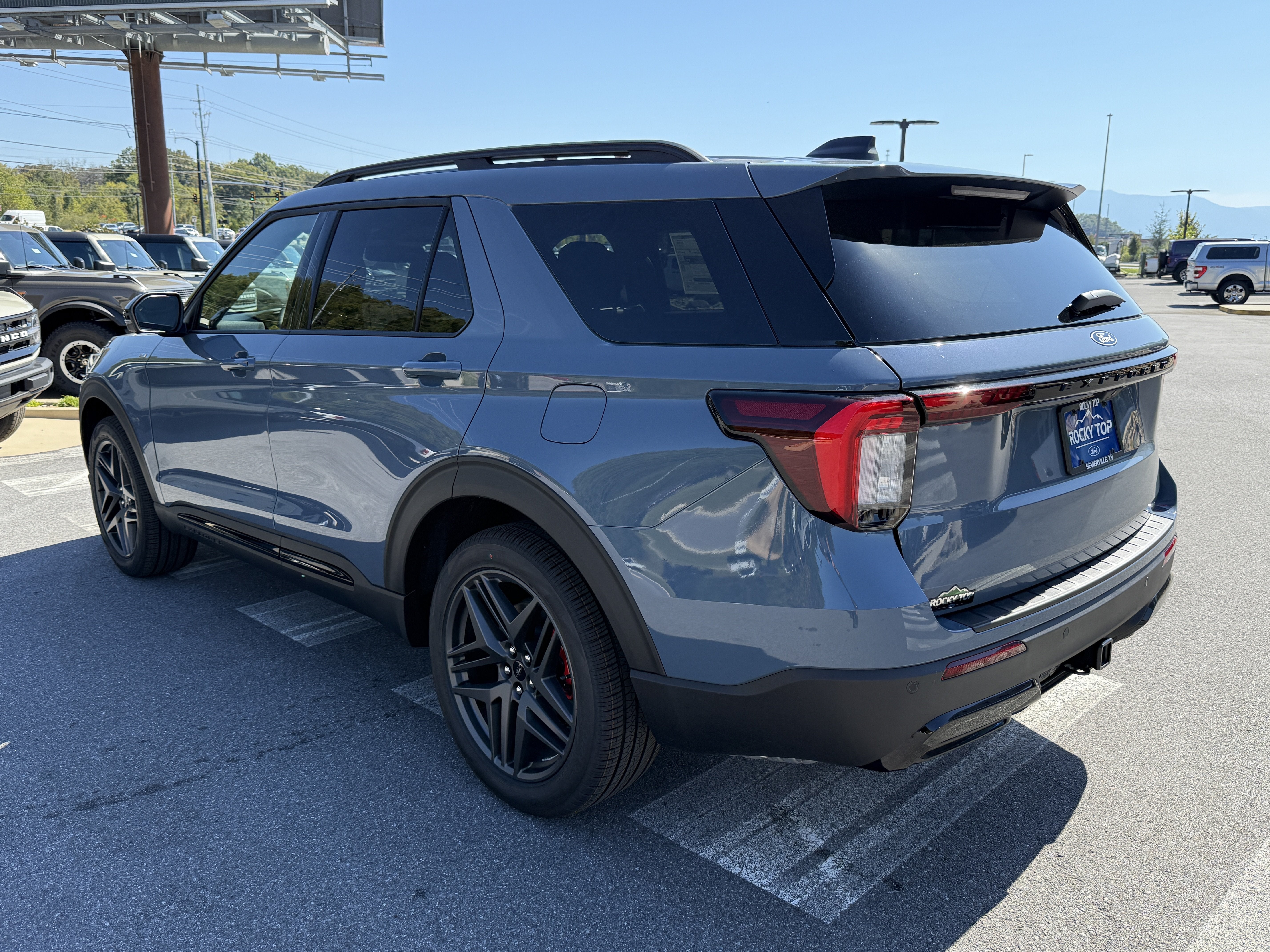 2027 Ford Explorer ST-Line