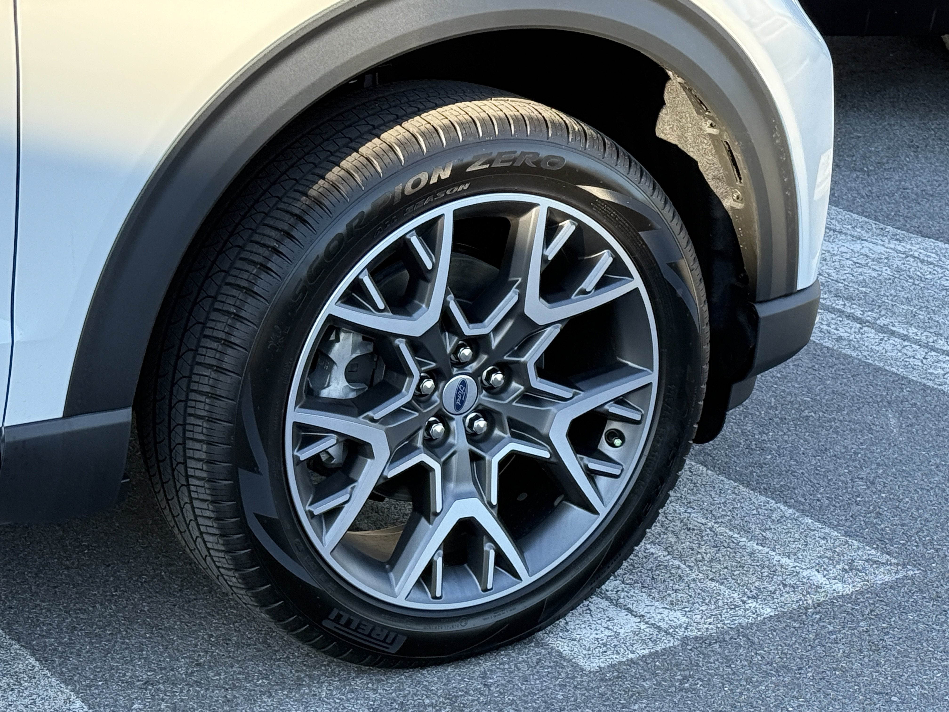 2027 Ford Explorer Platinum
