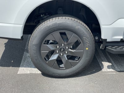 2025 Ford F-150 Lightning LARIAT