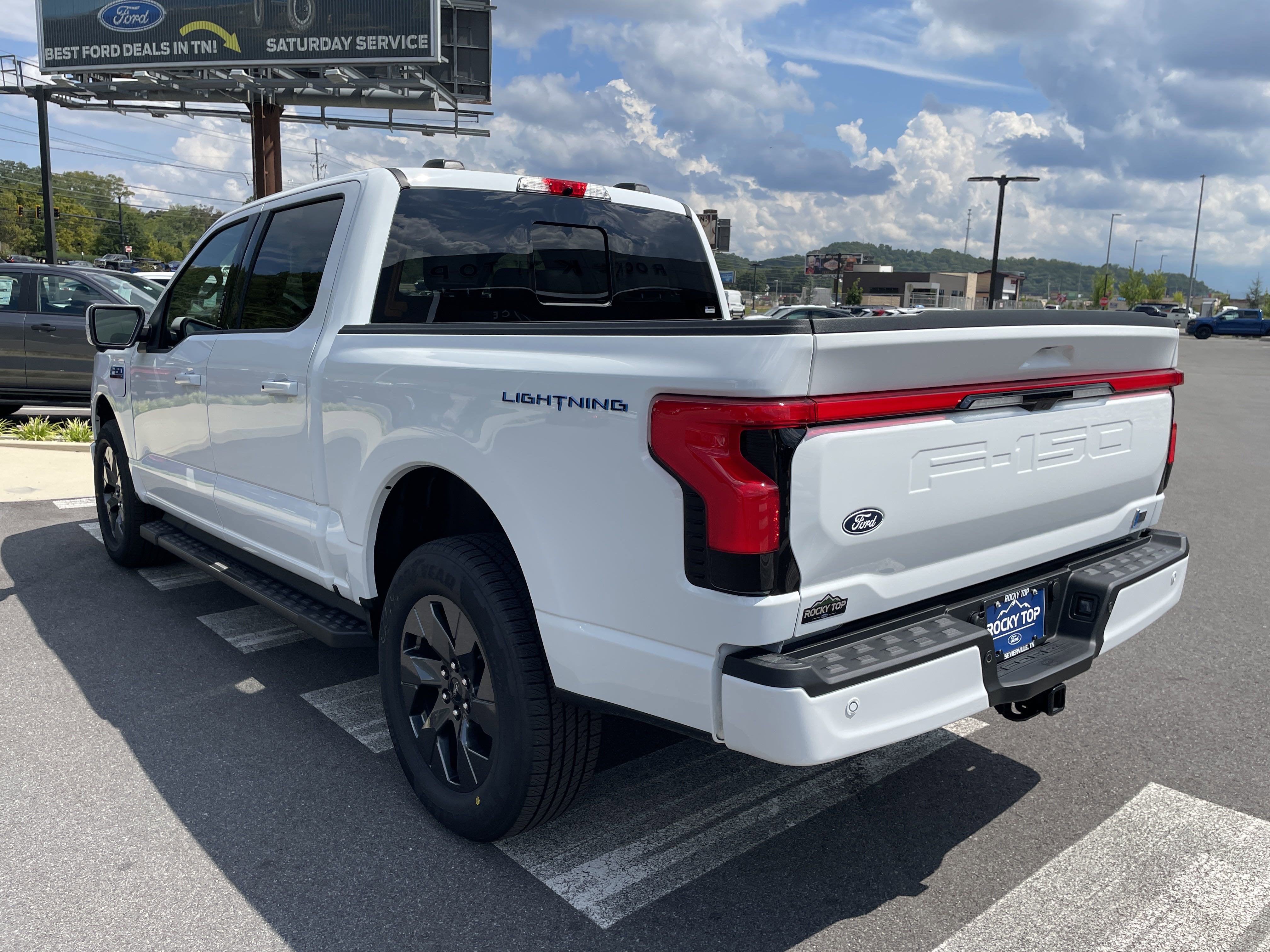 2025 Ford F-150 Lightning LARIAT