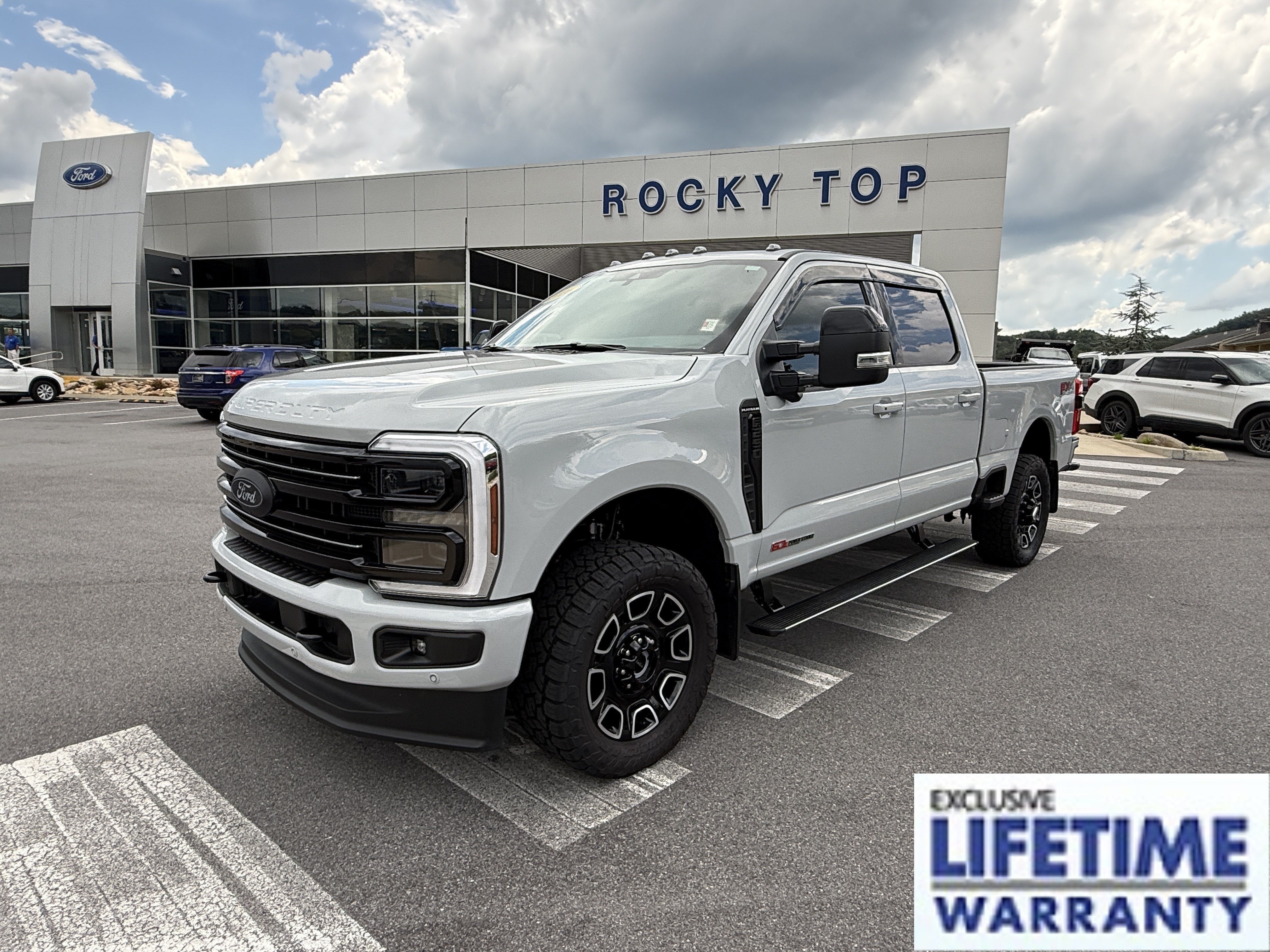 2026 Ford Super Duty F-250 SRW Platinum