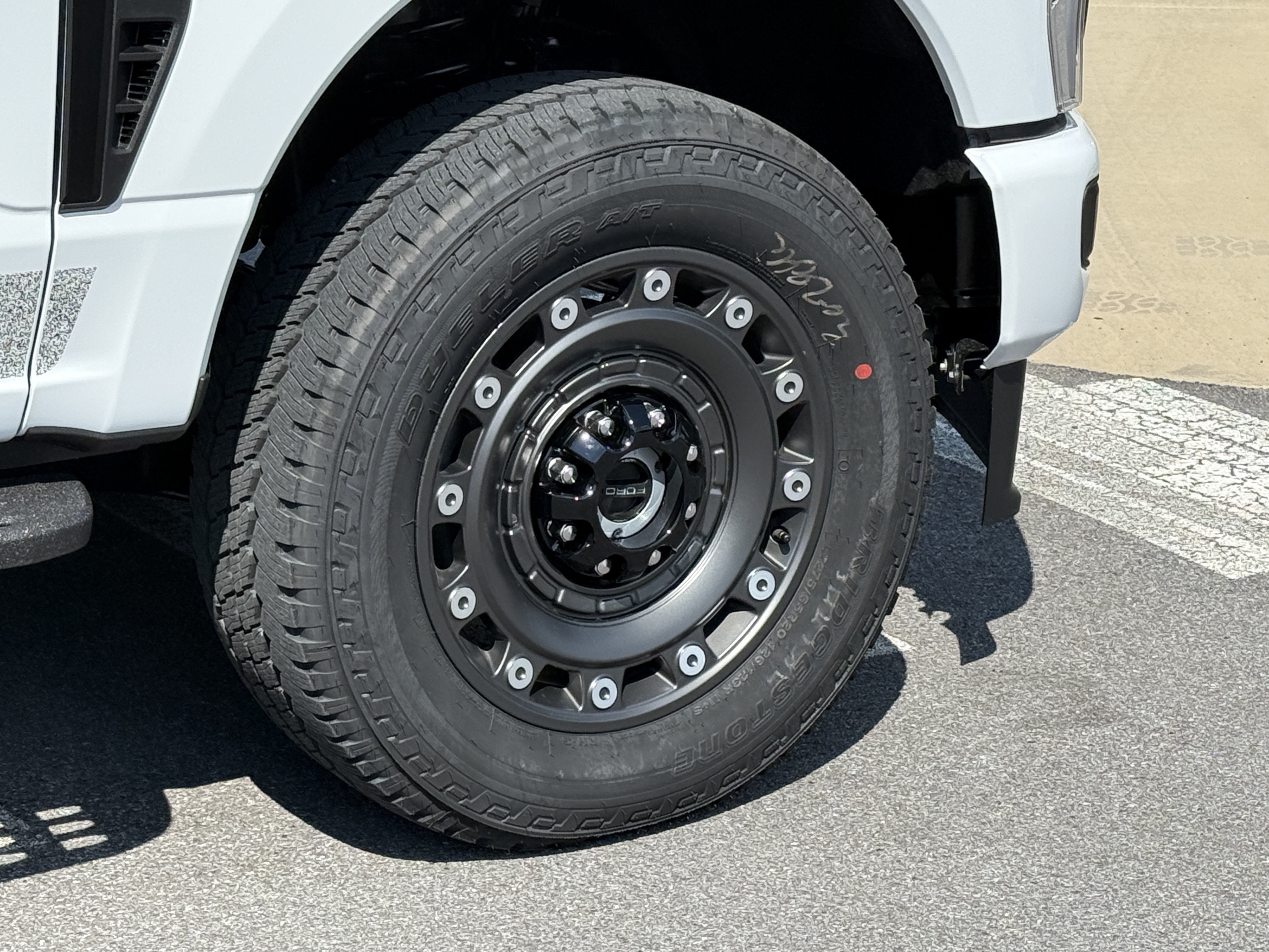 2027 Ford Super Duty F-250 XLT