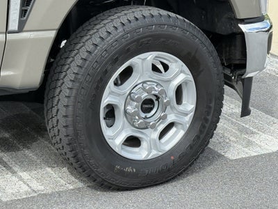 2027 Ford Super Duty F-250 XLT