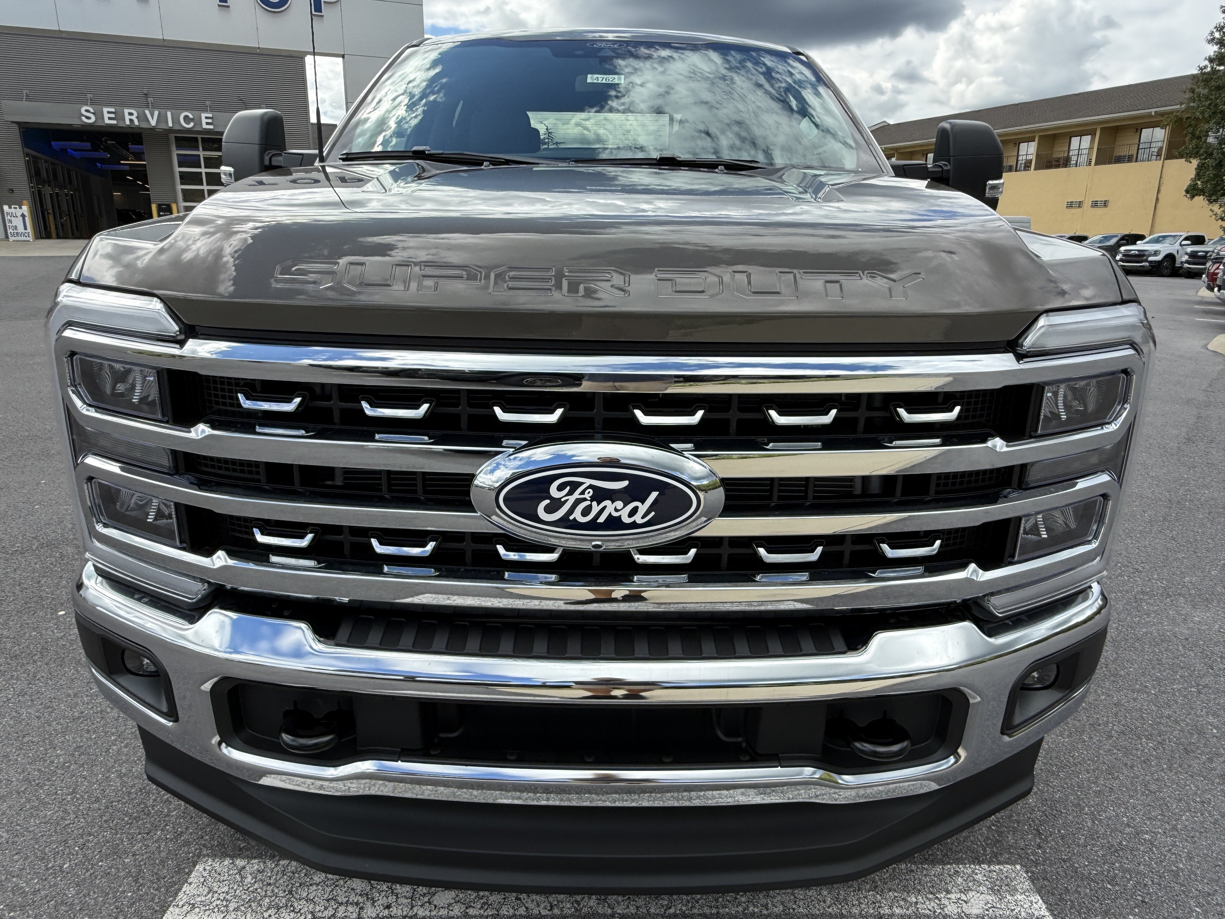 2027 Ford Super Duty F-250 XLT