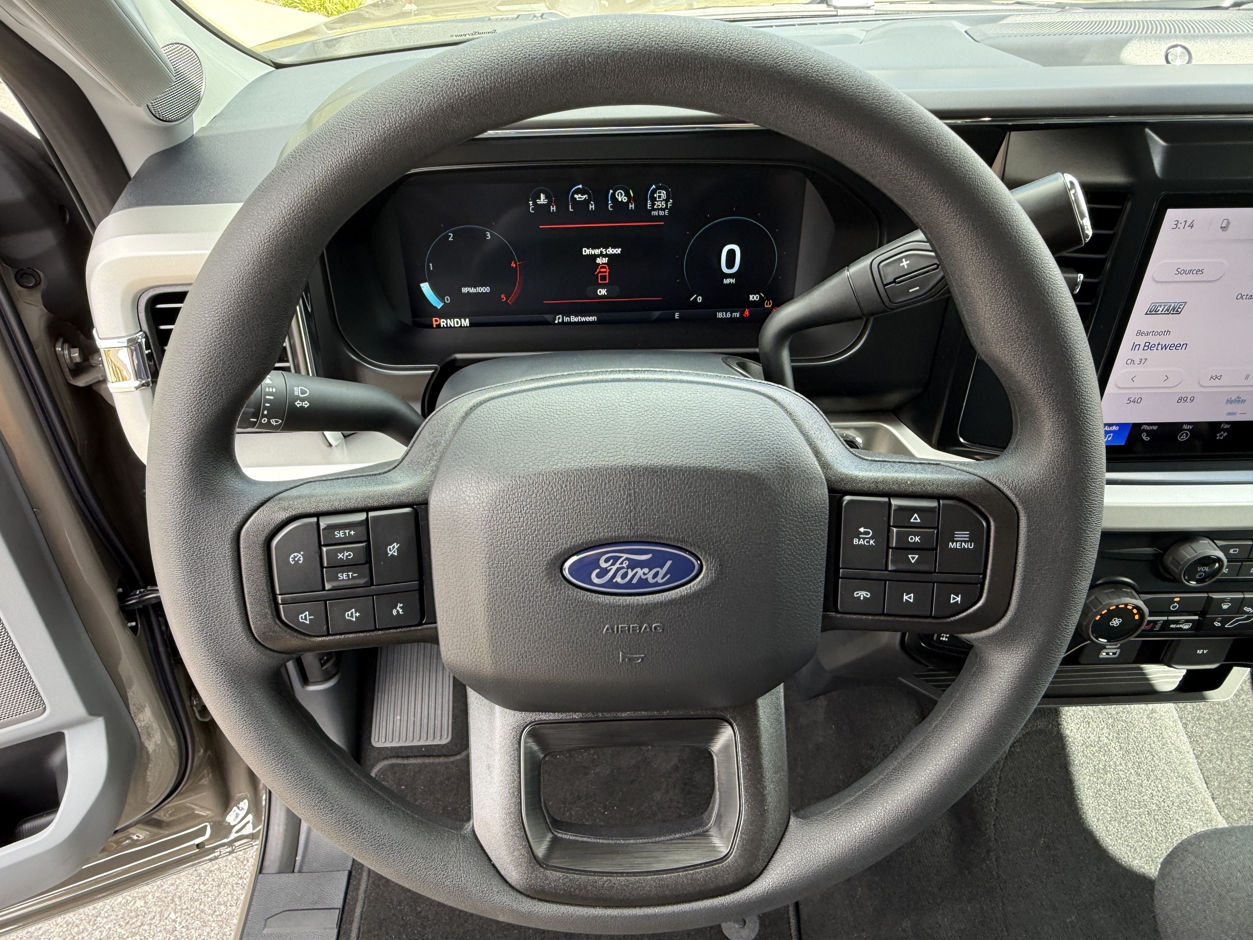 2027 Ford Super Duty F-250 XLT