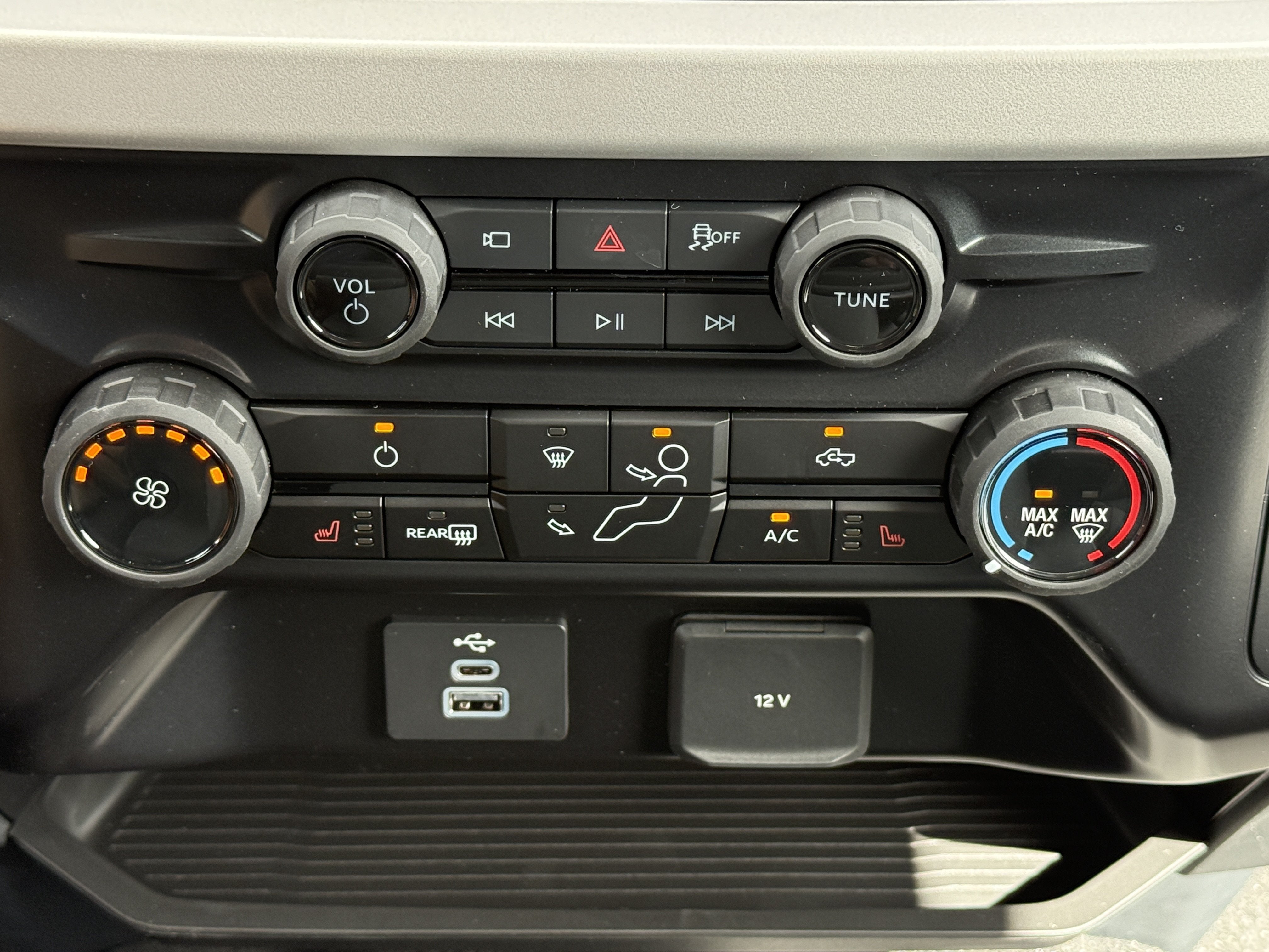 2027 Ford Super Duty F-250 XLT
