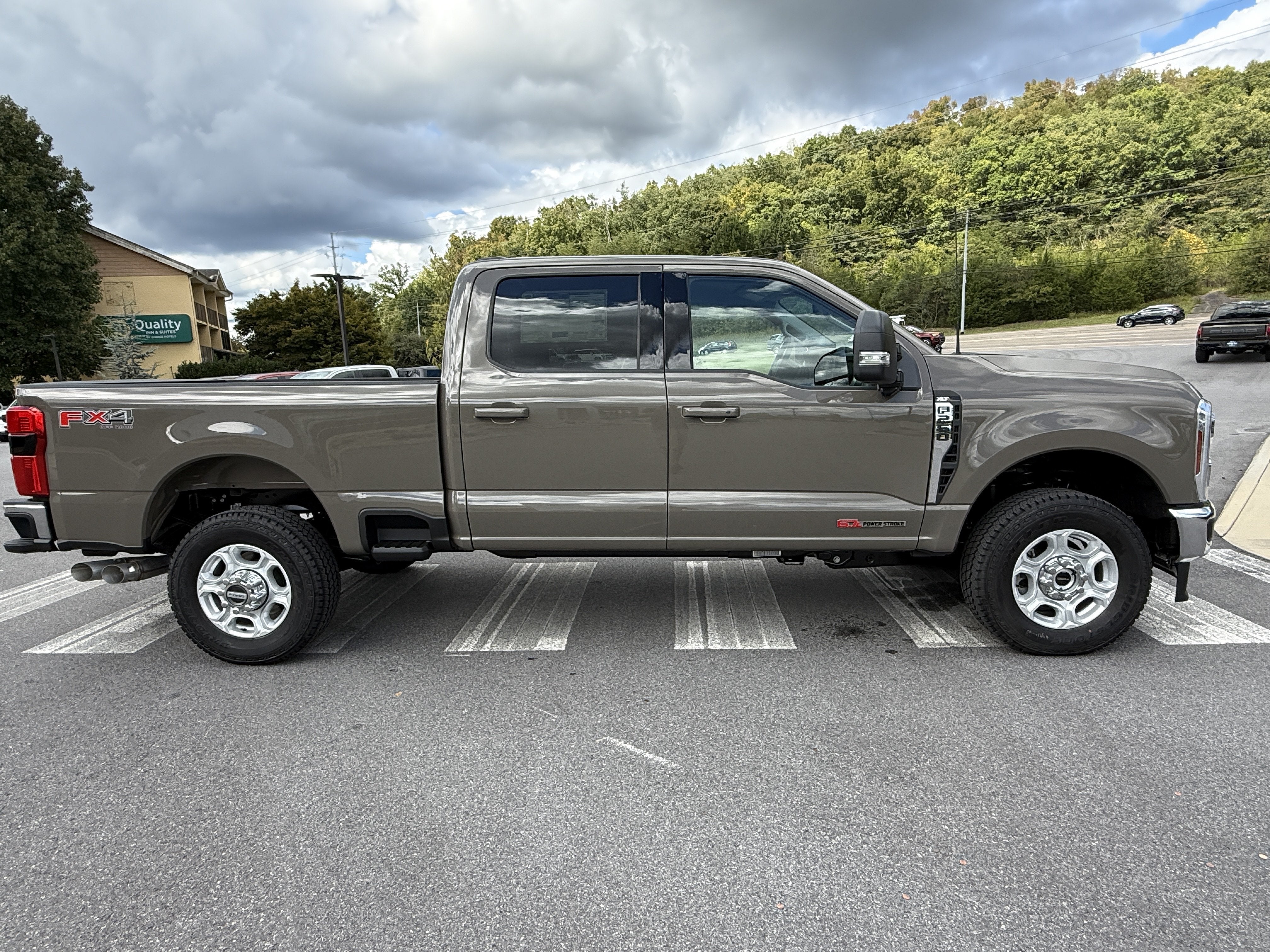 2027 Ford Super Duty F-250 XLT