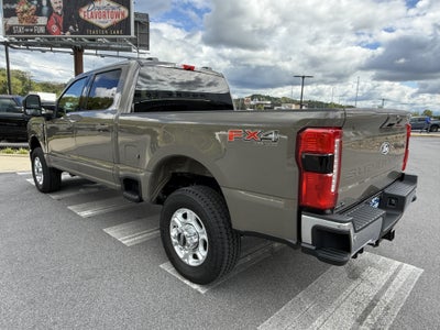 2027 Ford Super Duty F-250 XLT