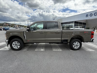 2027 Ford Super Duty F-250 XLT