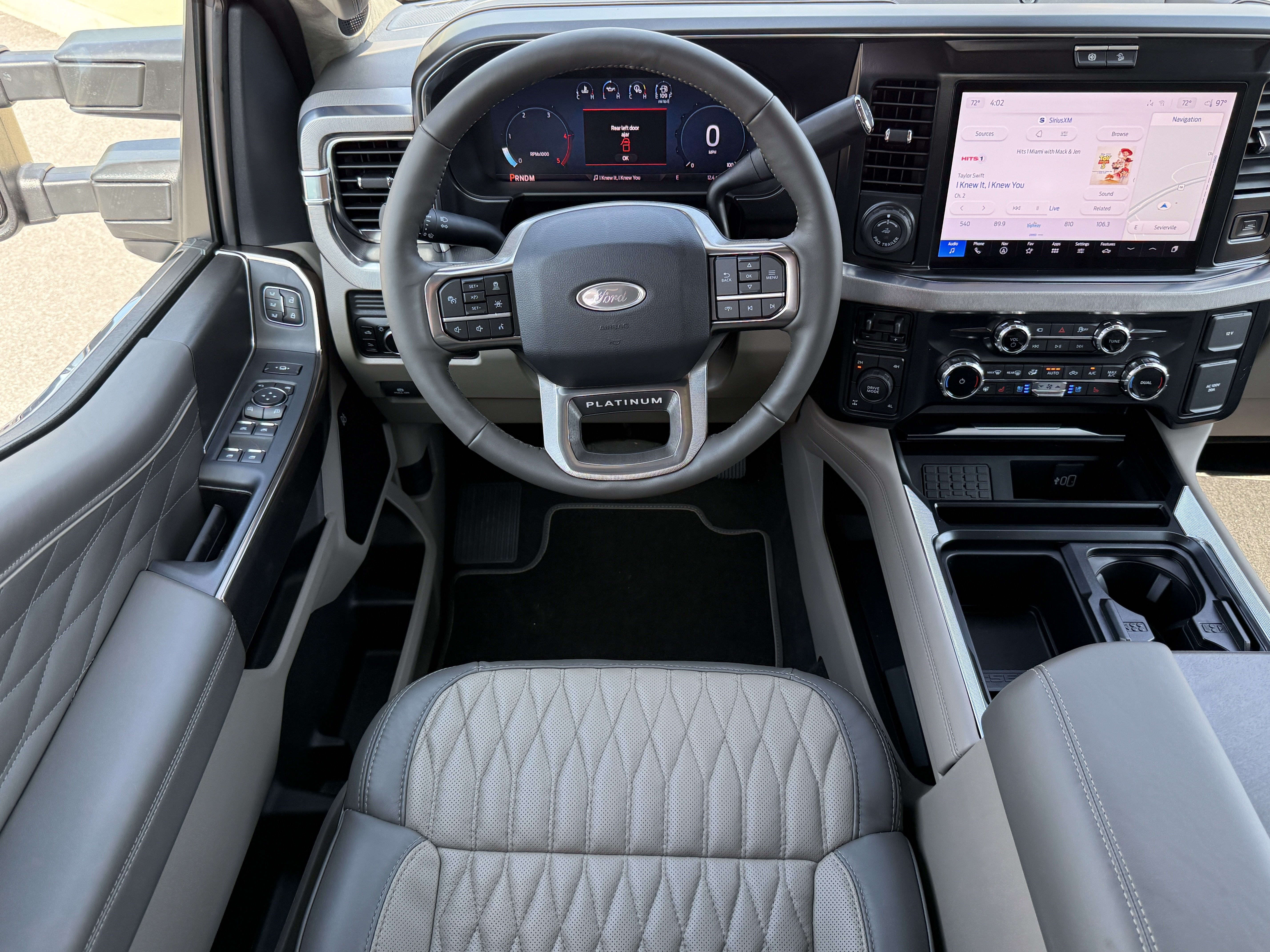2026 Ford Super Duty F-350 SRW Platinum