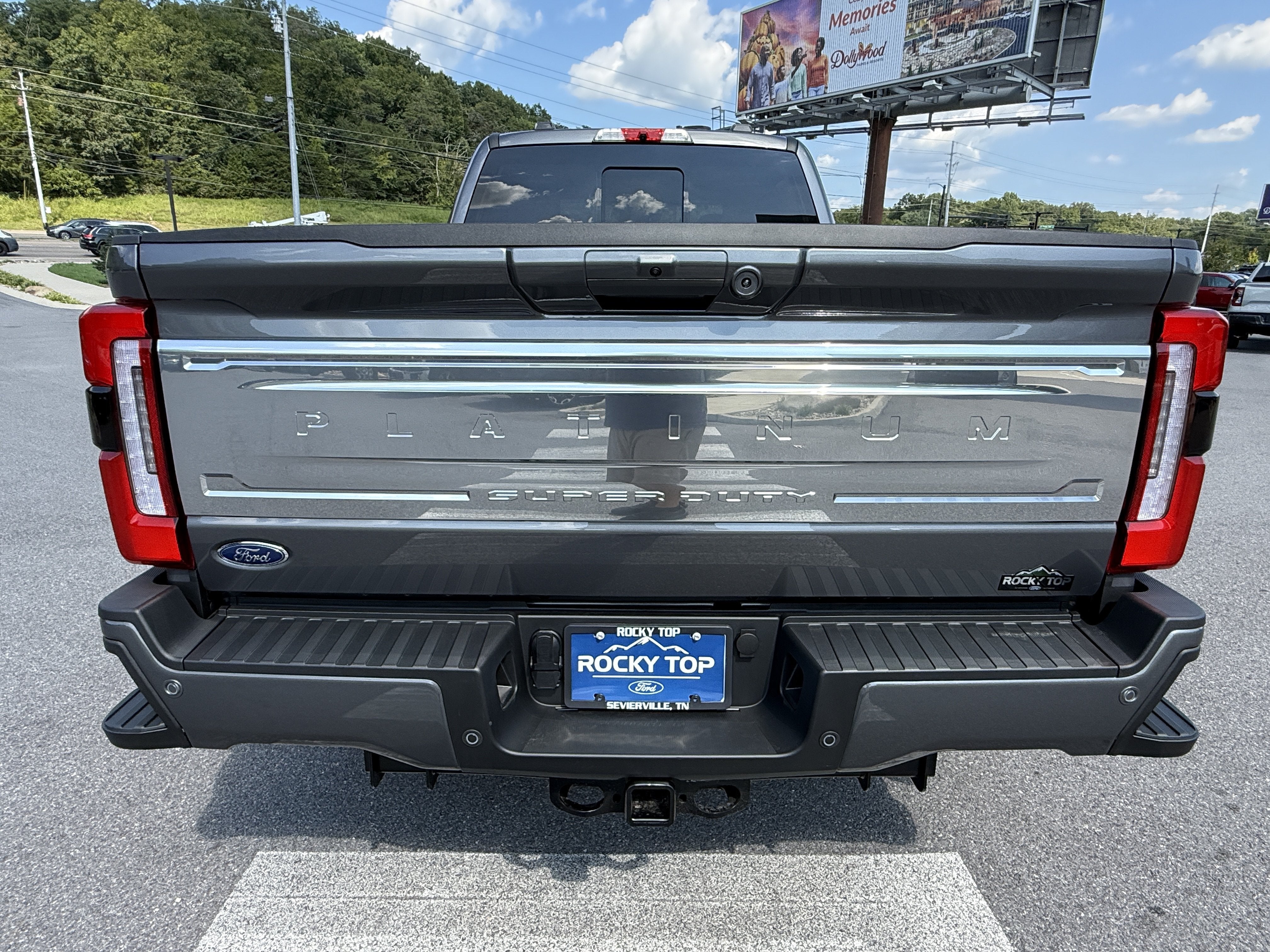 2026 Ford Super Duty F-350 SRW Platinum