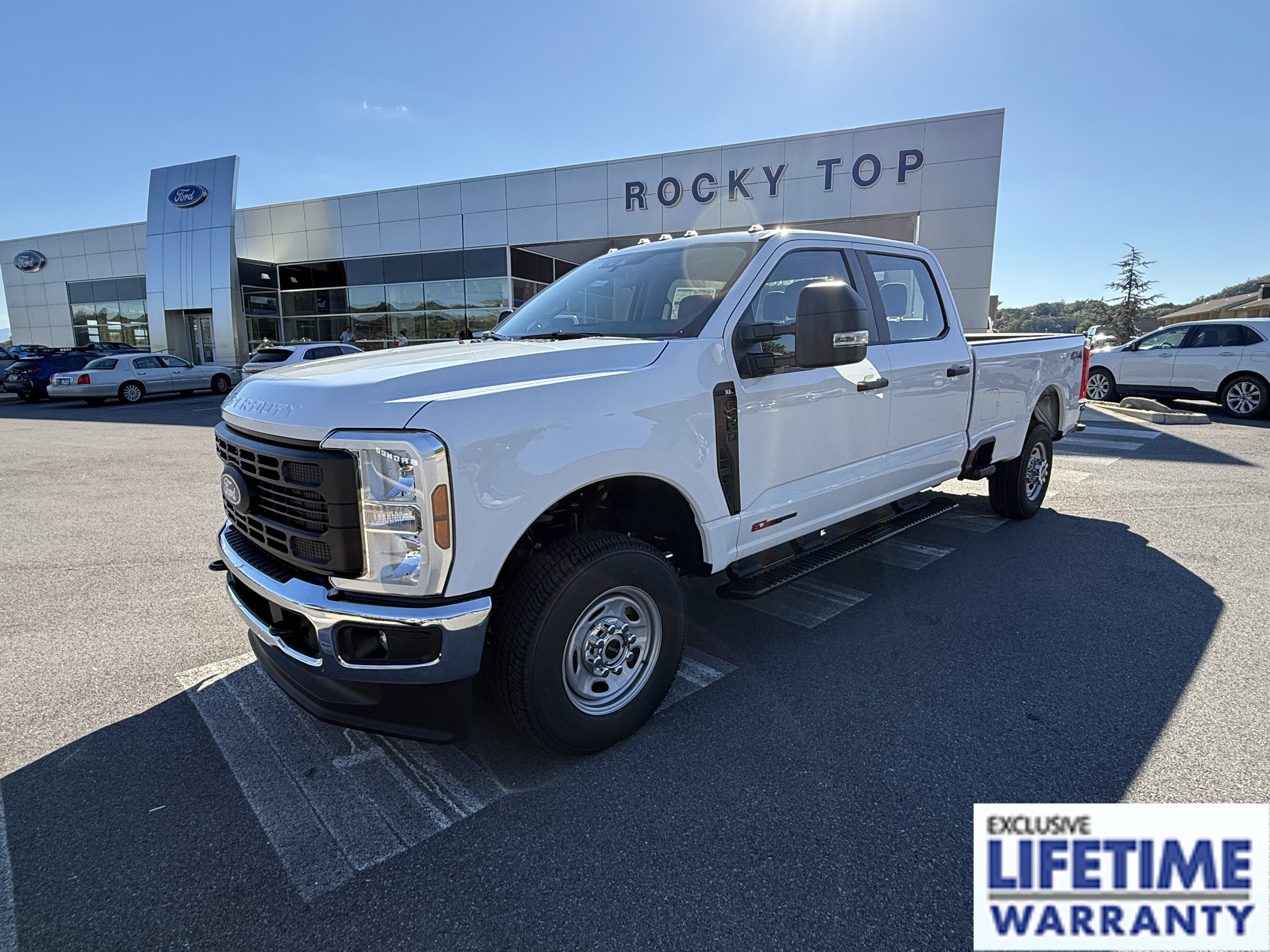 2027 Ford Super Duty F-350 SRW XL