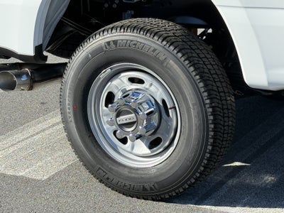 2027 Ford Super Duty F-350 SRW XL
