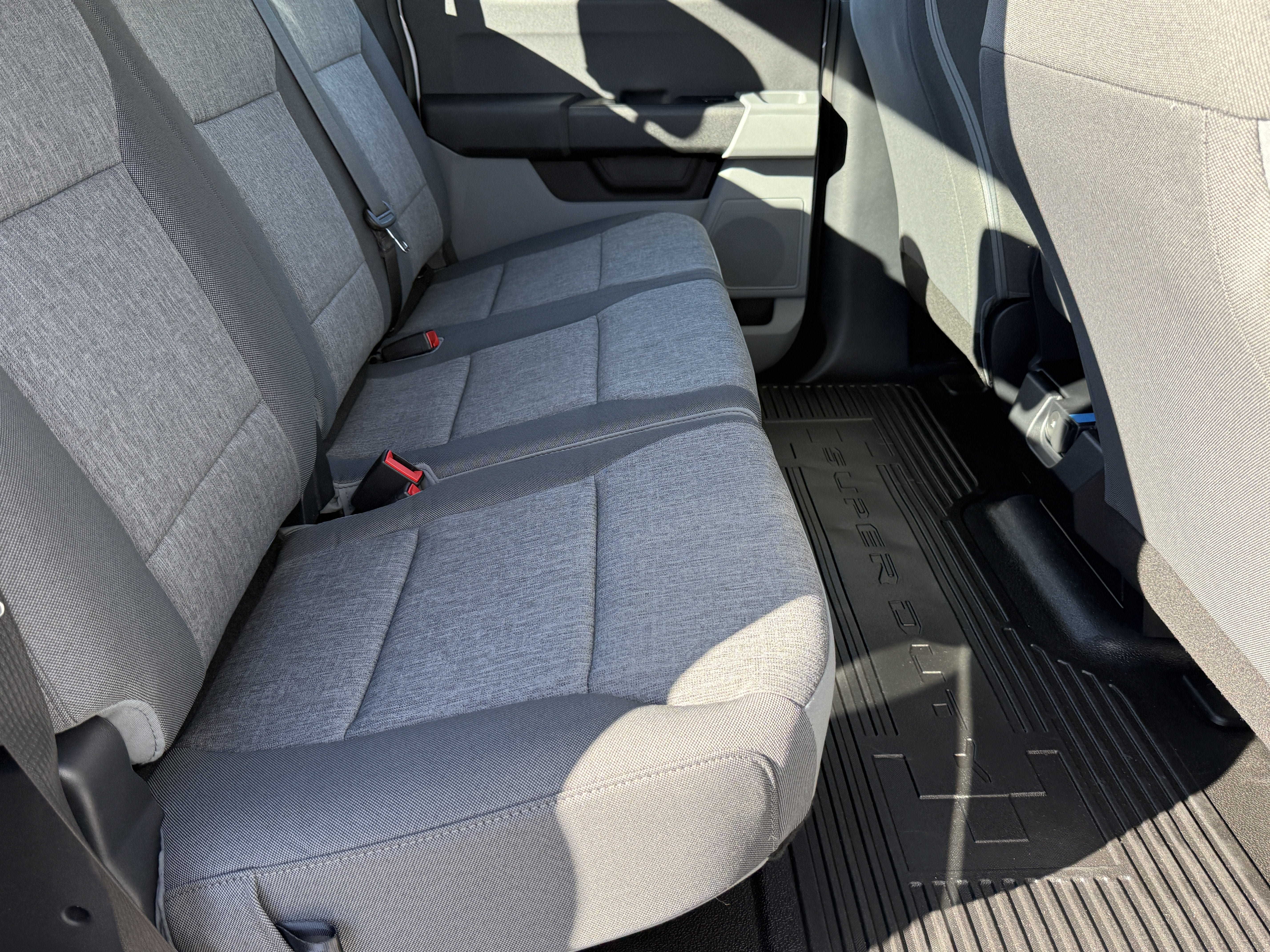 2027 Ford Super Duty F-350 SRW XL