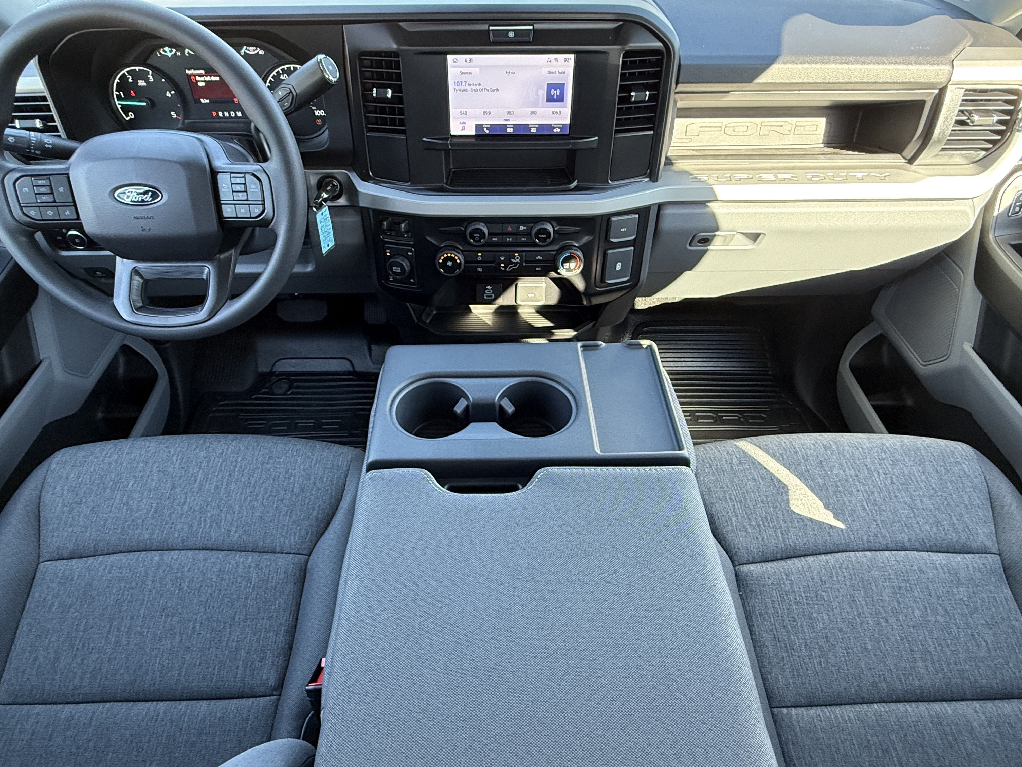 2027 Ford Super Duty F-350 SRW XL