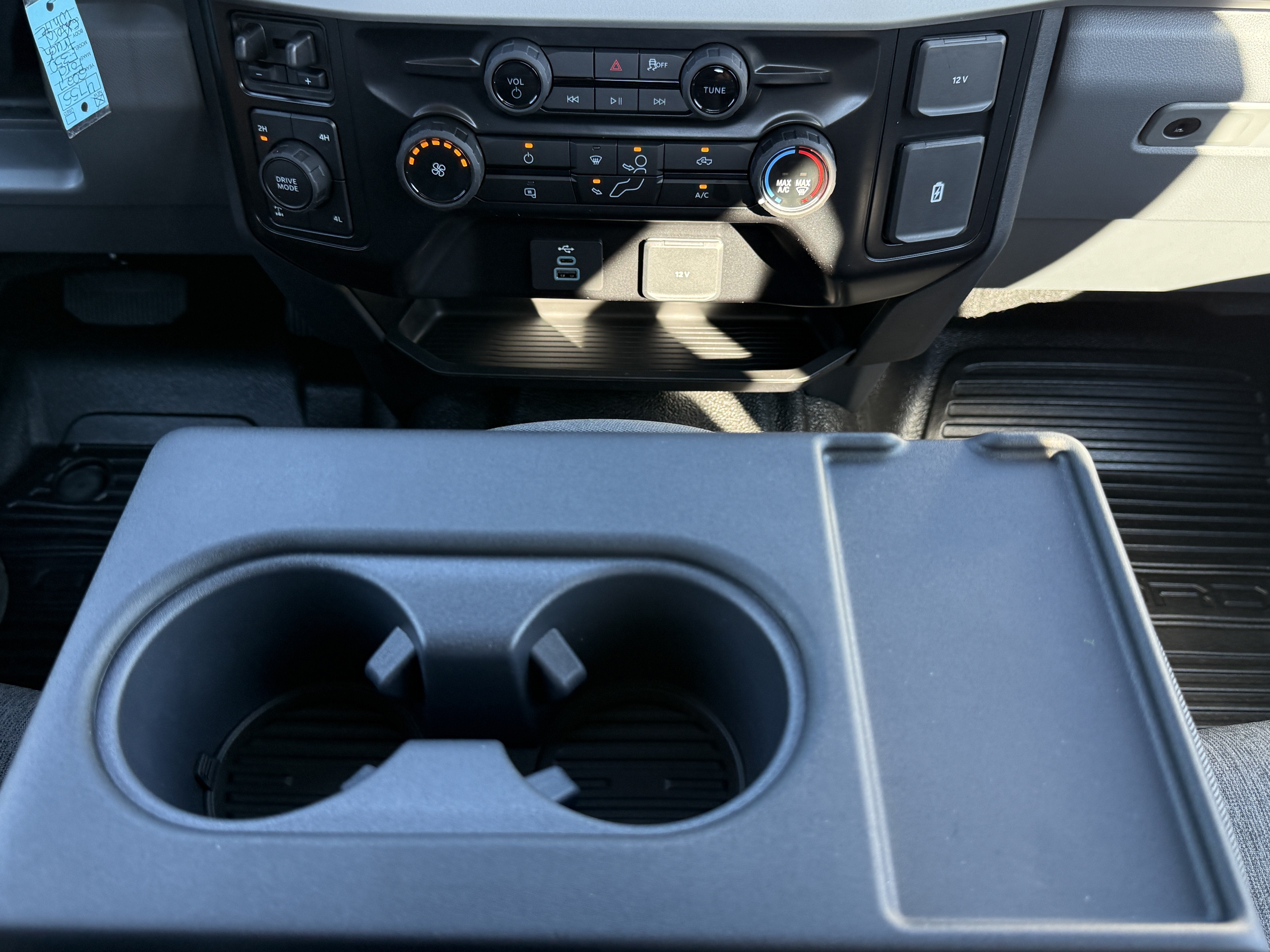 2027 Ford Super Duty F-350 SRW XL