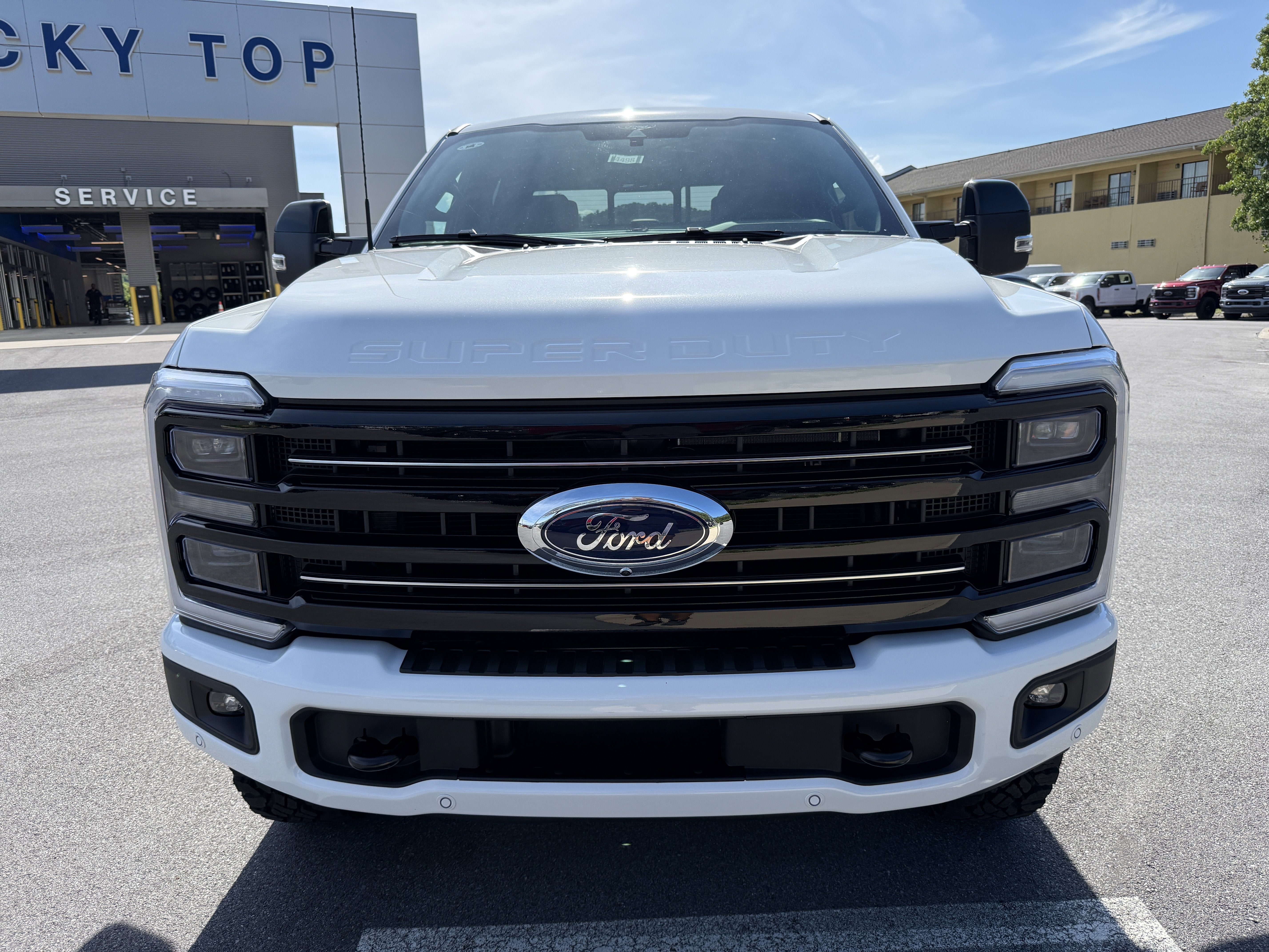 2026 Ford Super Duty F-350 SRW Platinum