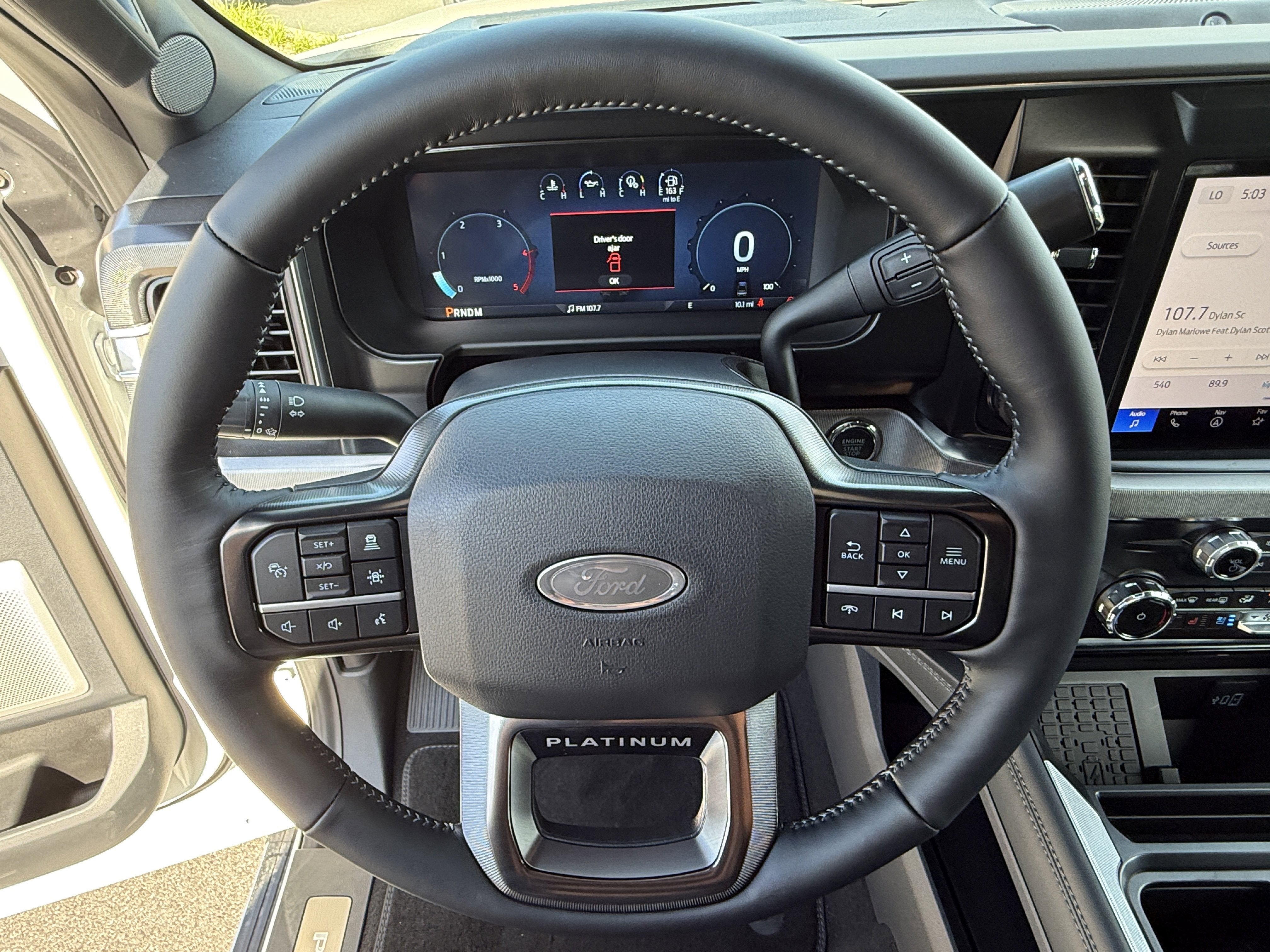 2026 Ford Super Duty F-350 SRW Platinum