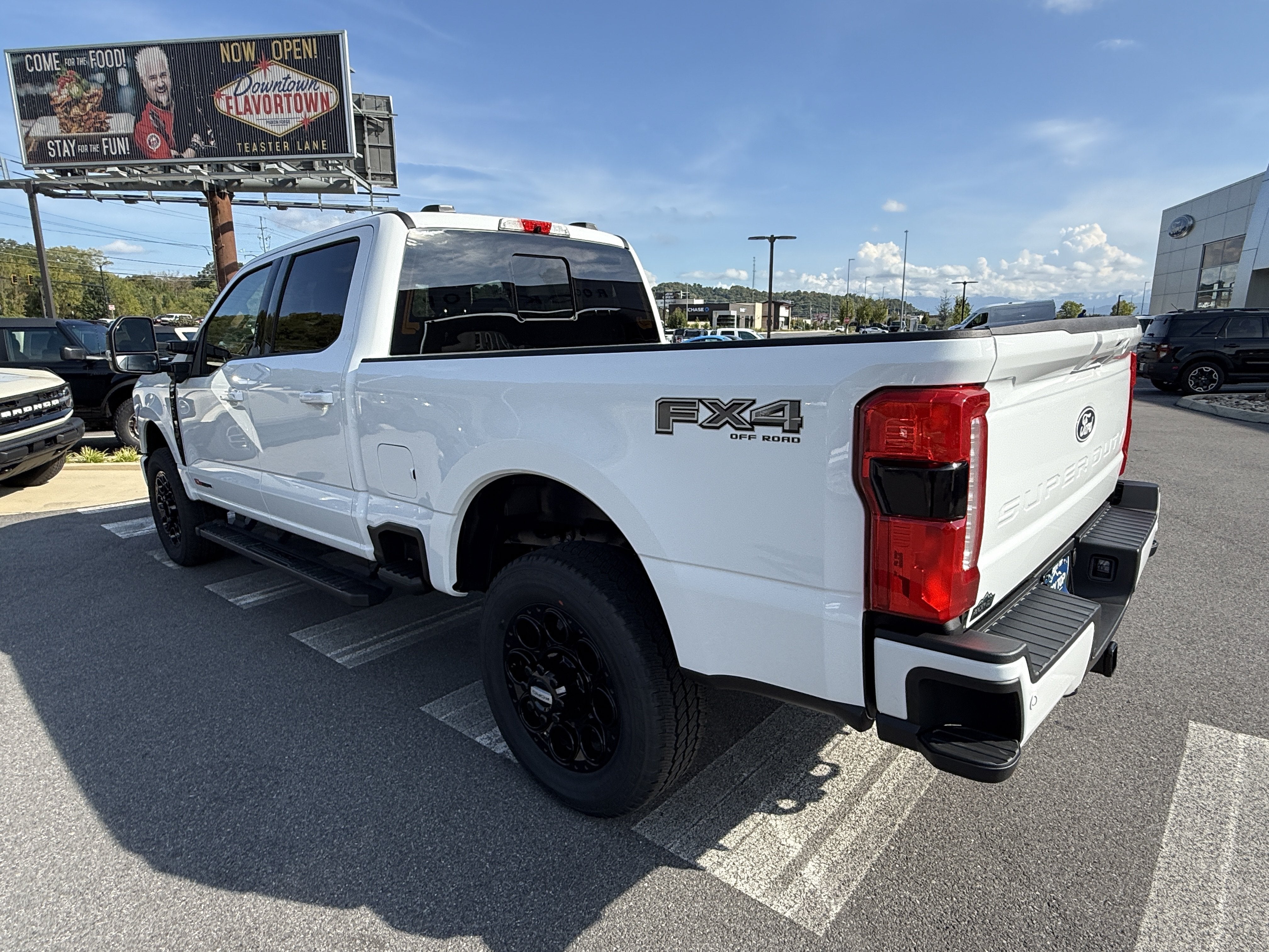 2027 Ford Super Duty F-250 LARIAT