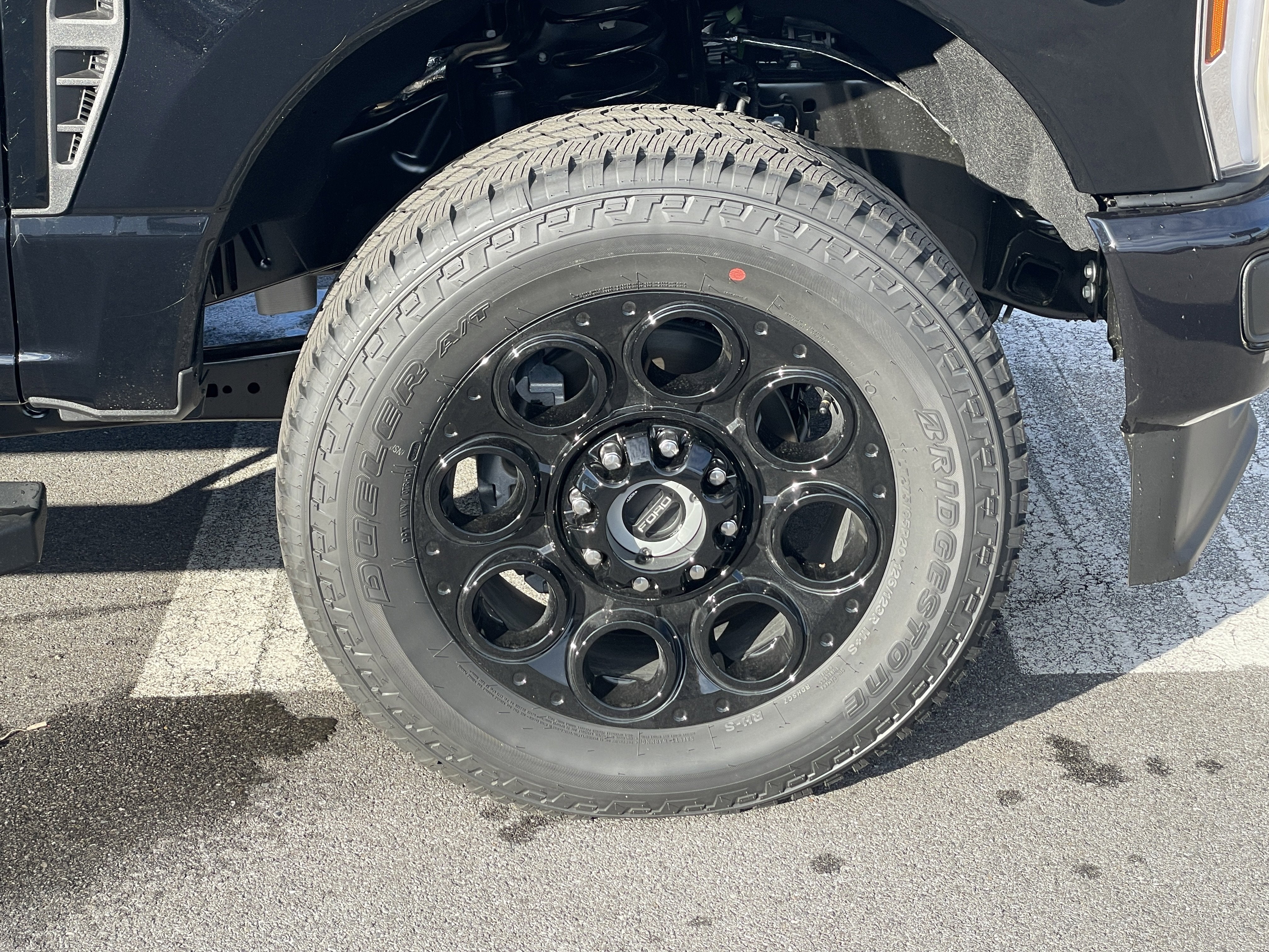 2026 Ford Super Duty F-350 SRW LARIAT