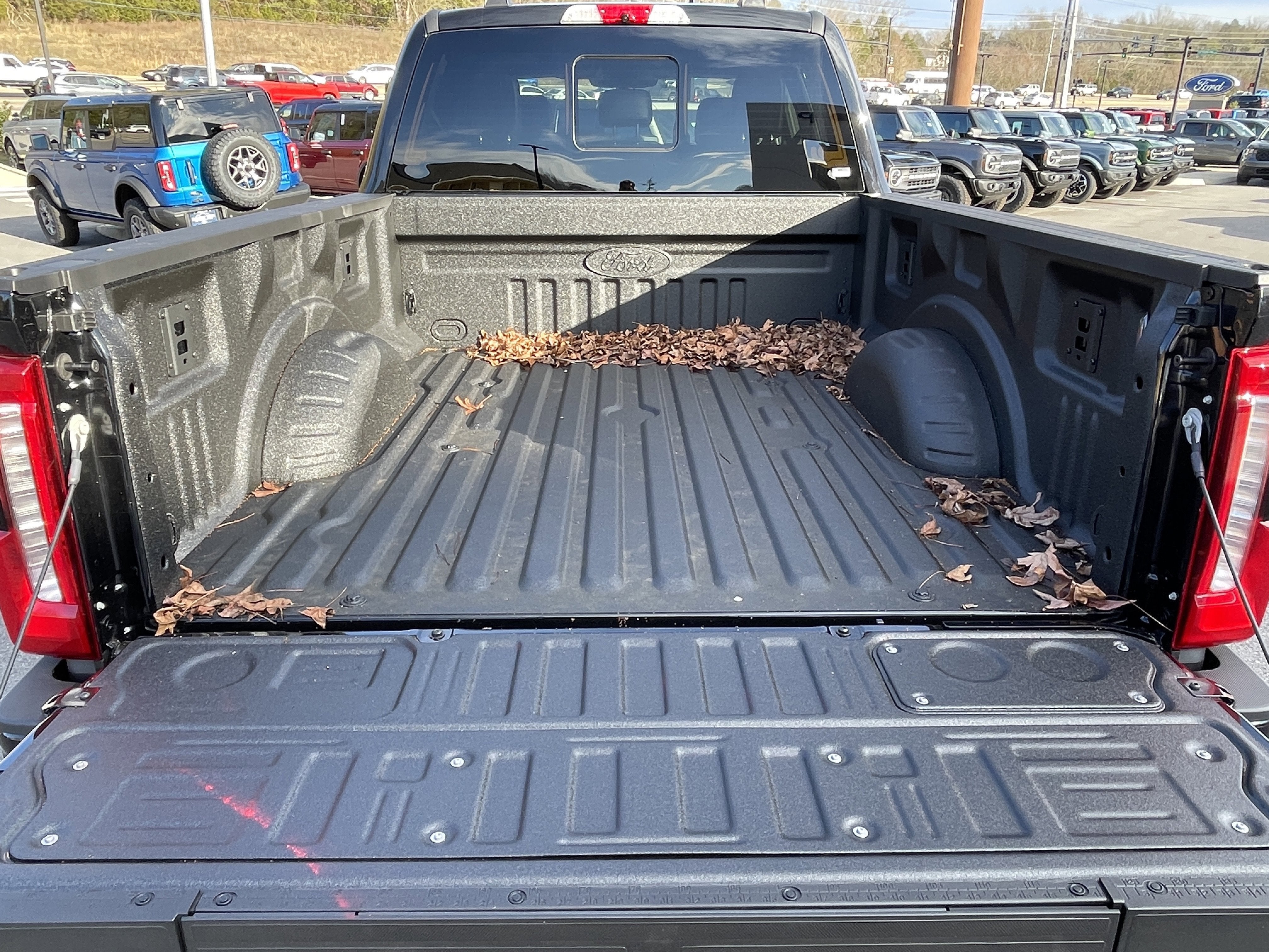 2026 Ford Super Duty F-350 SRW LARIAT