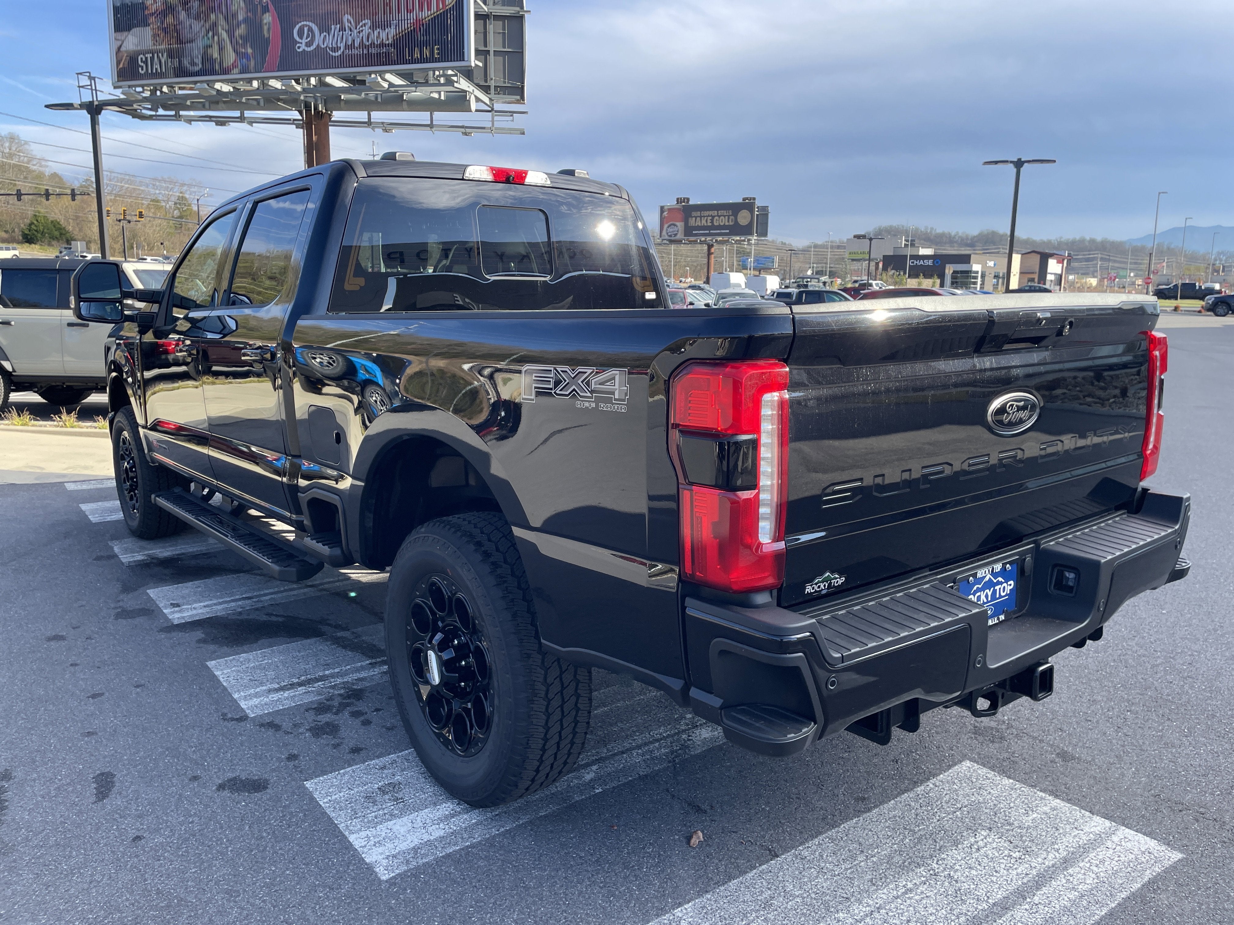 2026 Ford Super Duty F-350 SRW LARIAT