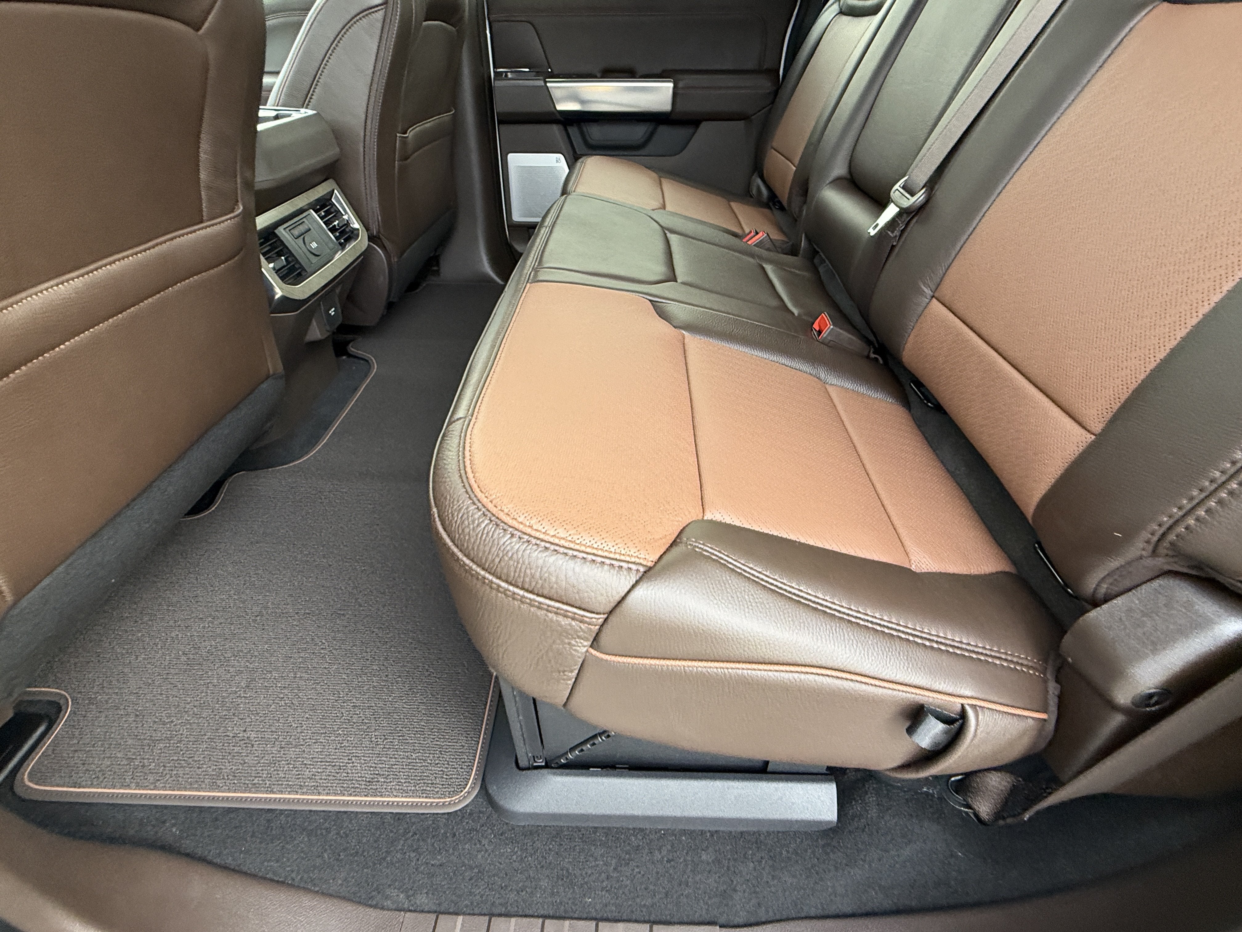 2027 Ford Super Duty F-350 SRW King Ranch