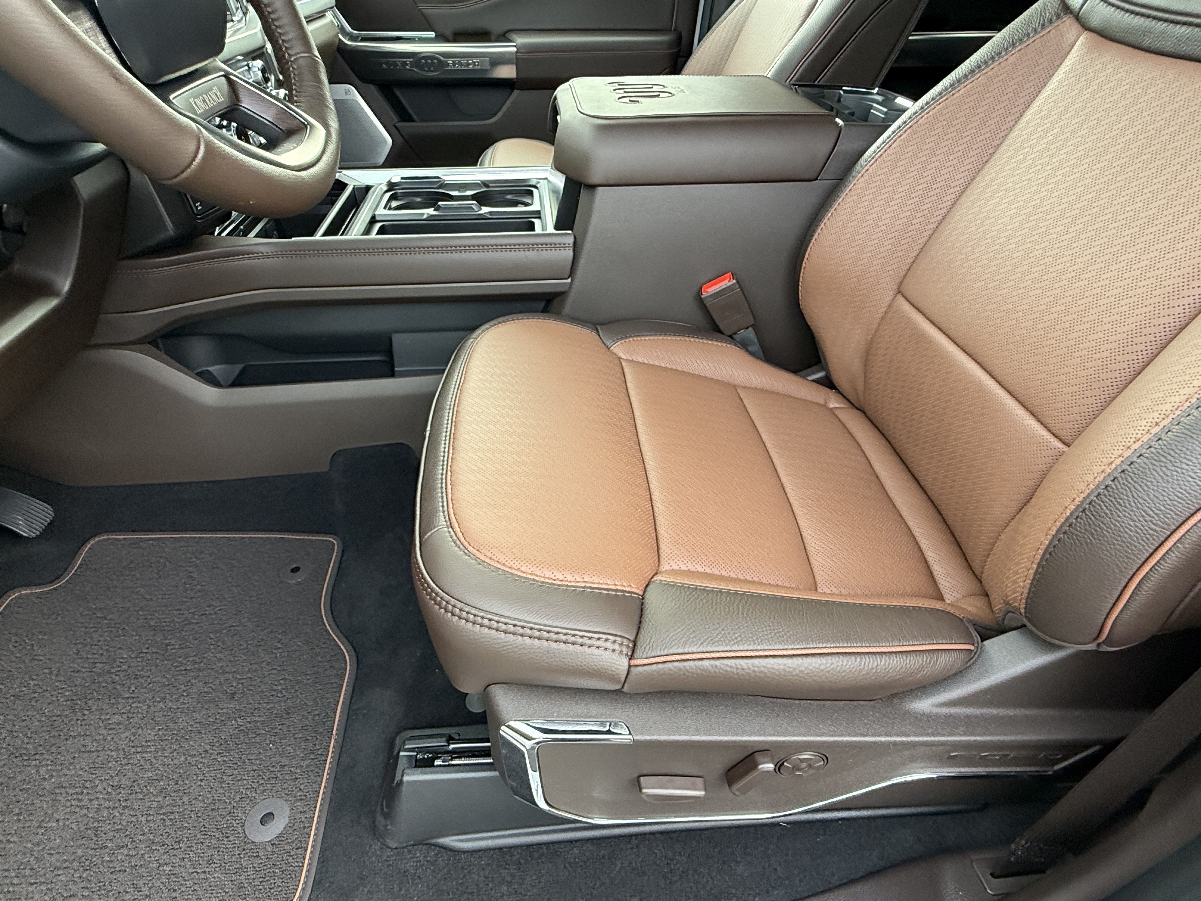 2027 Ford Super Duty F-350 SRW King Ranch