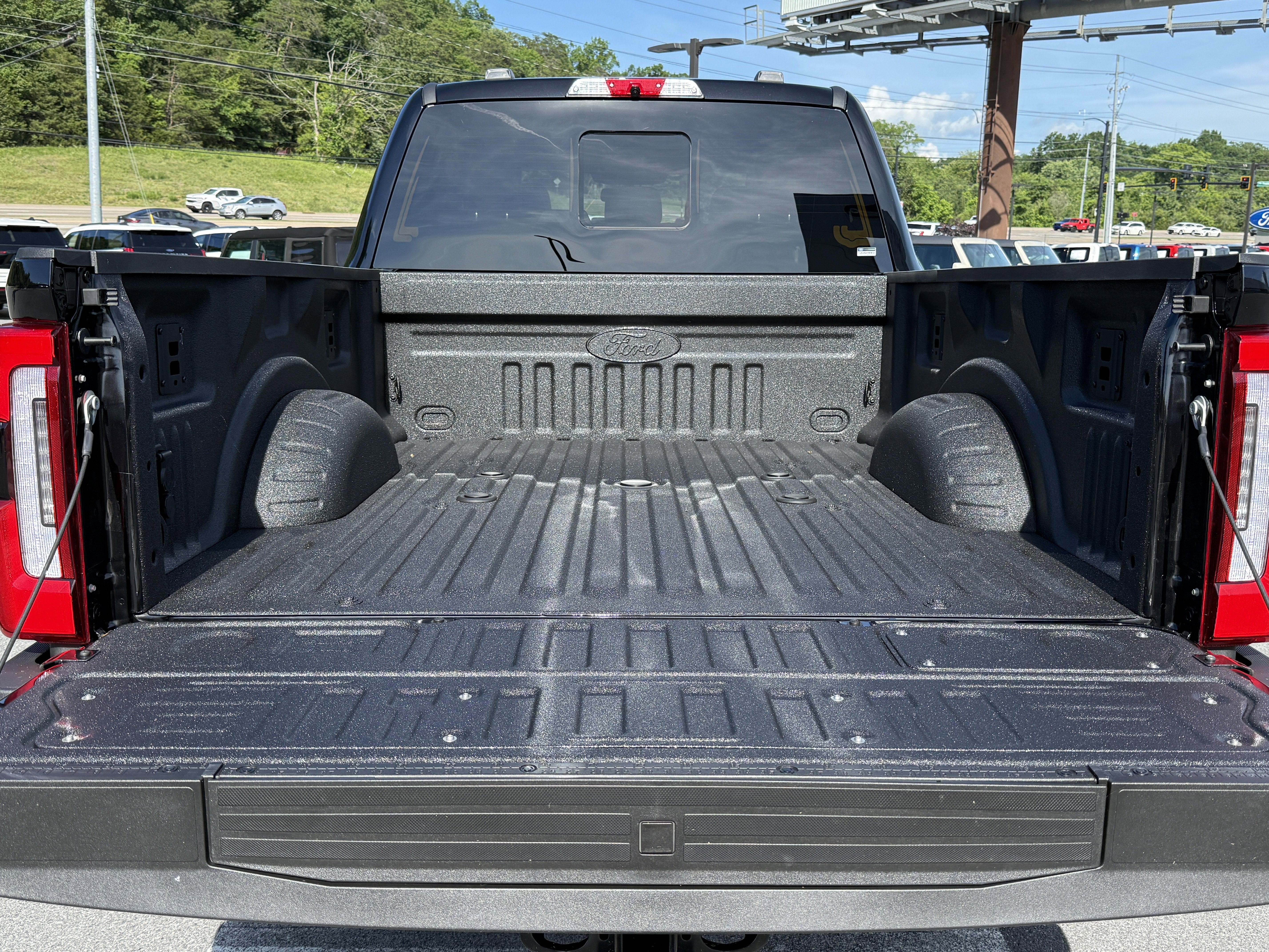 2026 Ford Super Duty F-350 SRW Platinum