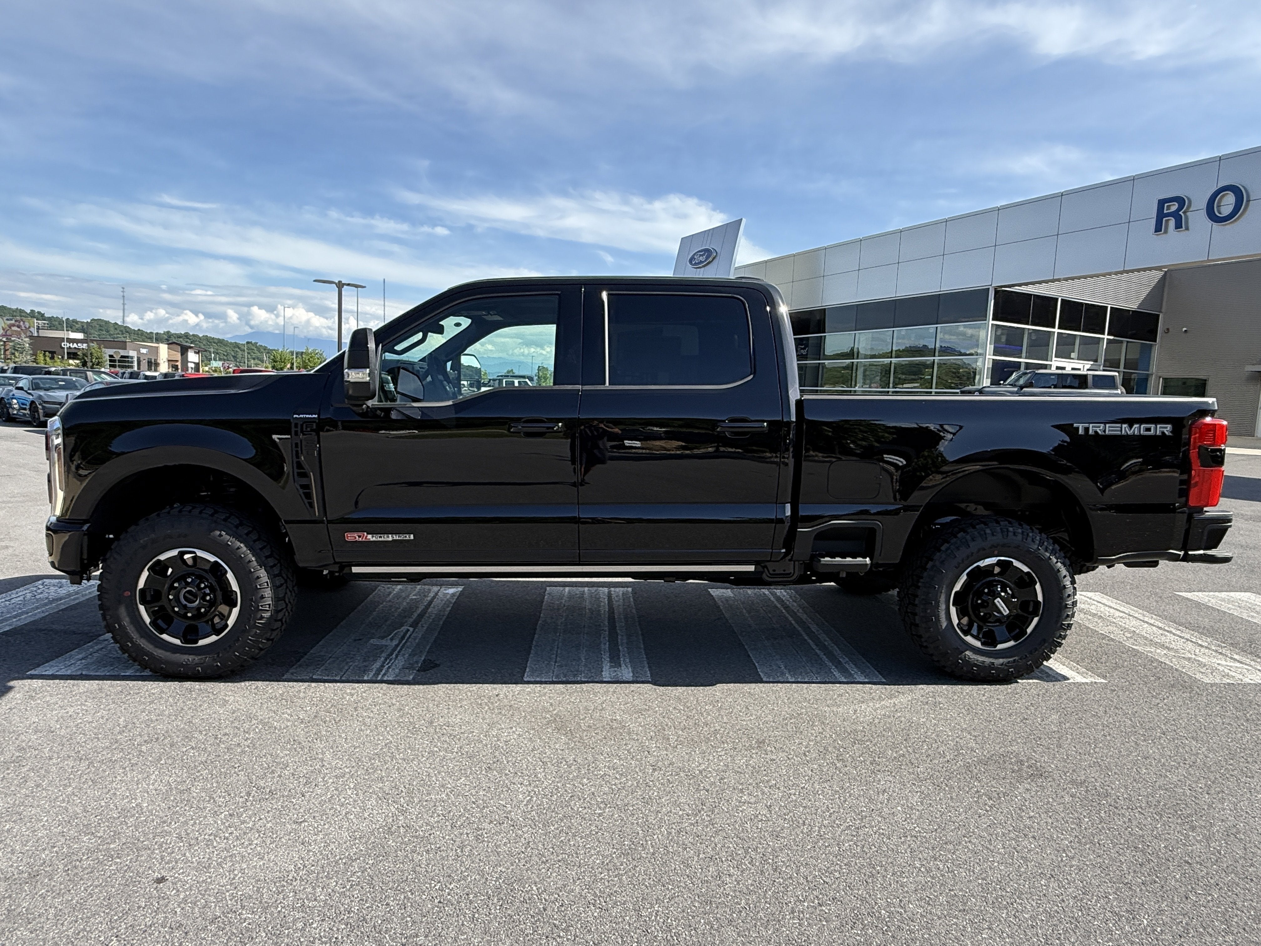 2026 Ford Super Duty F-350 SRW Platinum