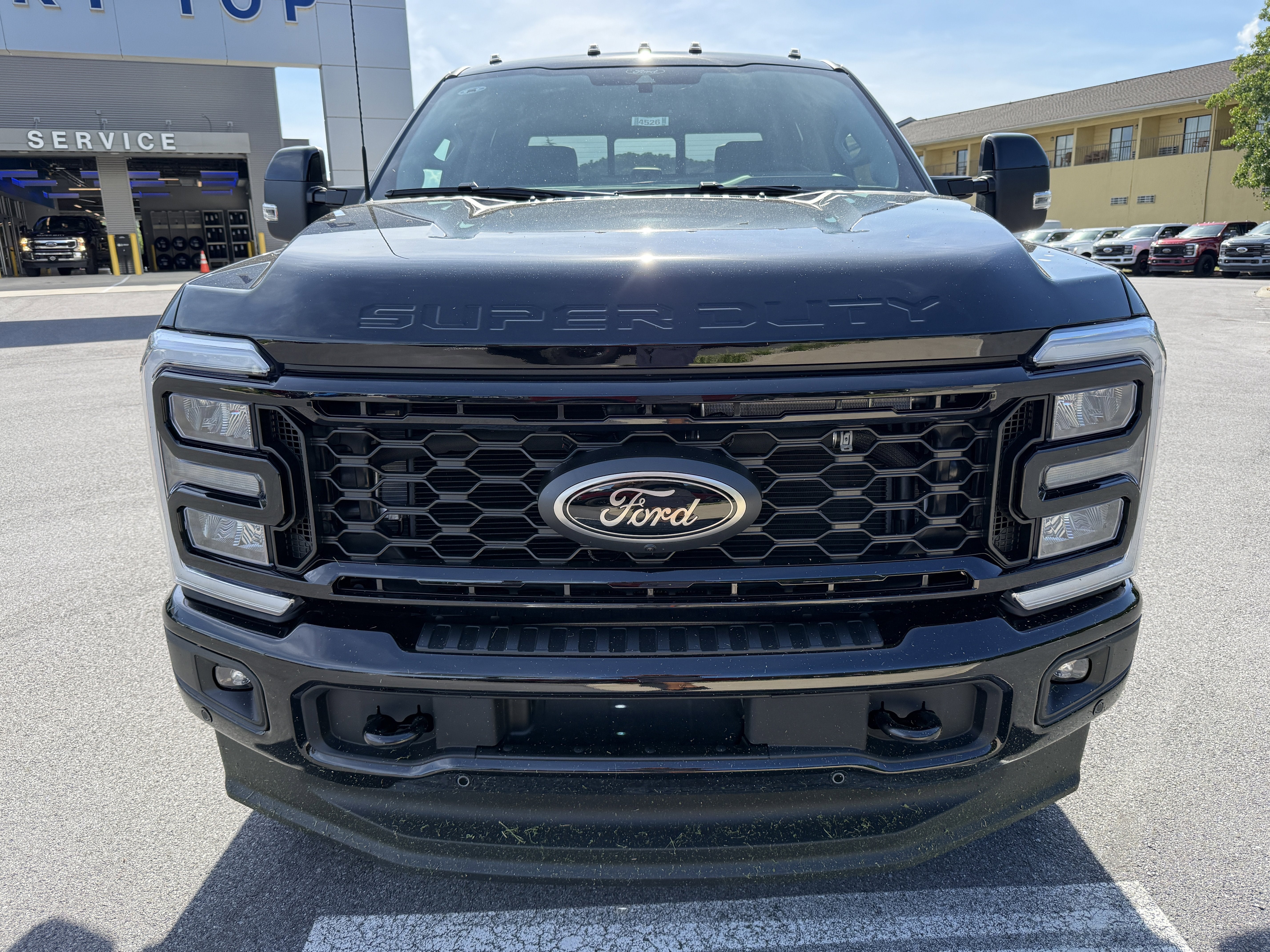 2026 Ford Super Duty F-350 SRW LARIAT