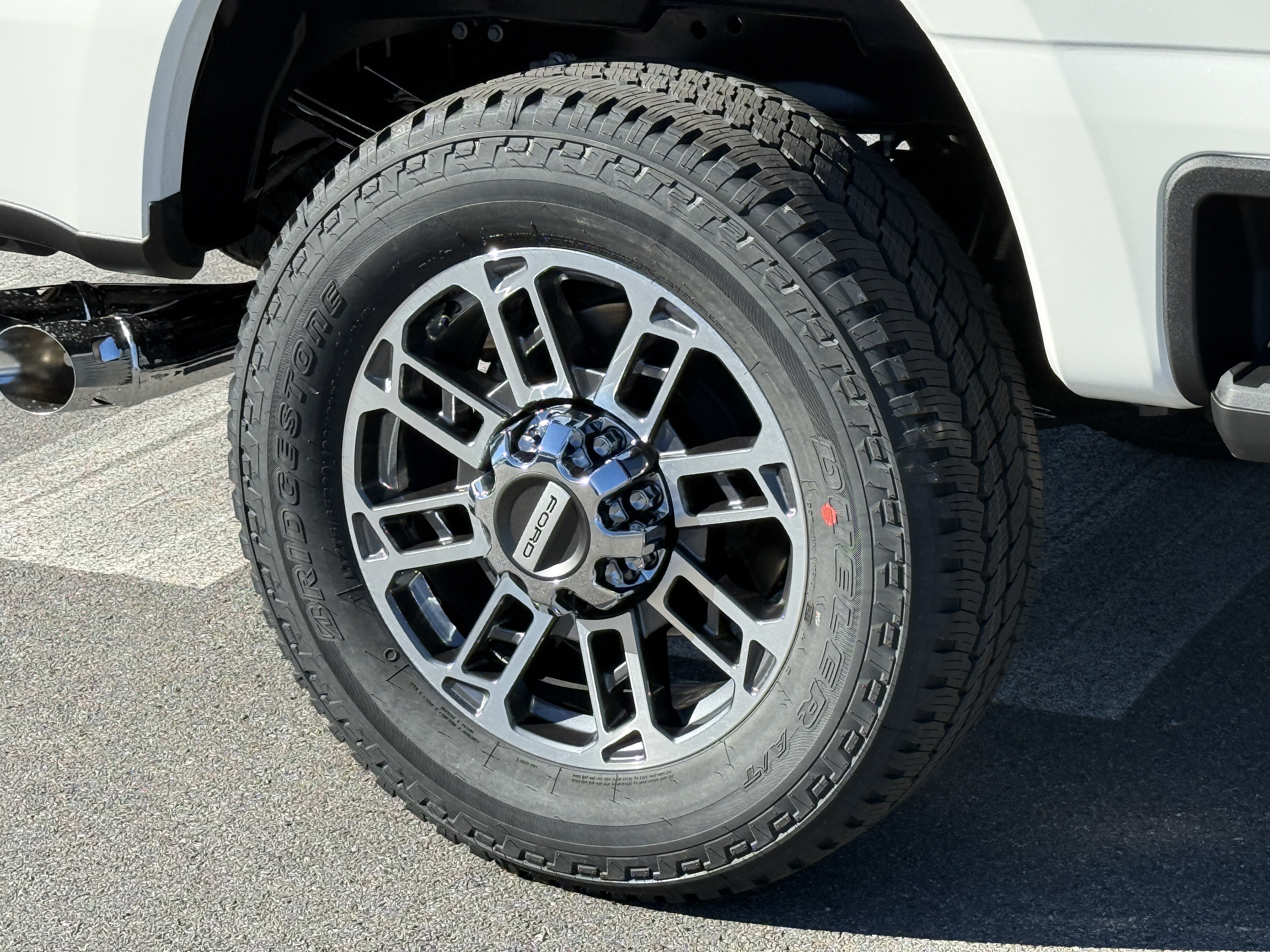 2027 Ford Super Duty F-350 SRW Platinum