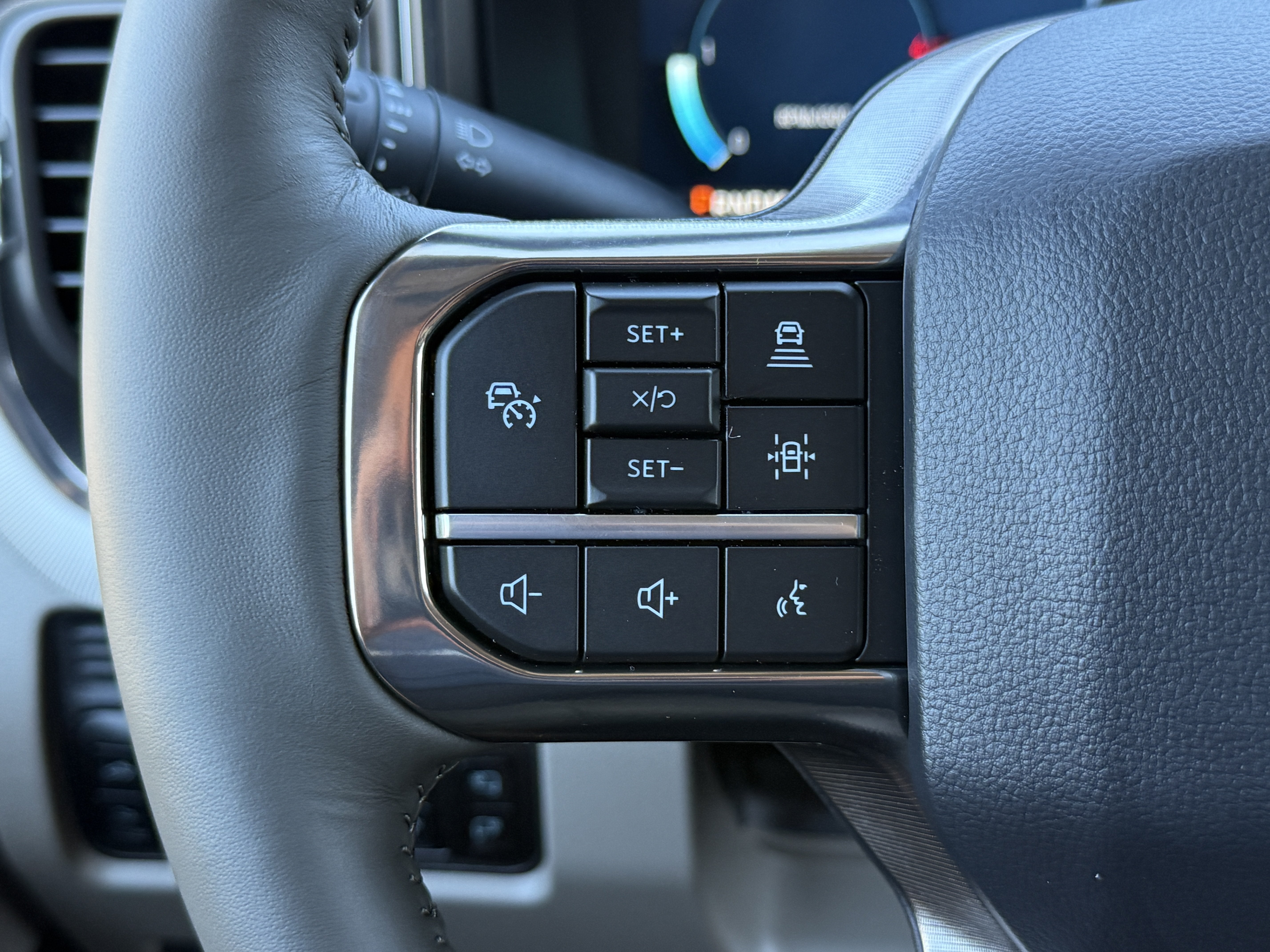 2027 Ford Super Duty F-350 SRW Platinum