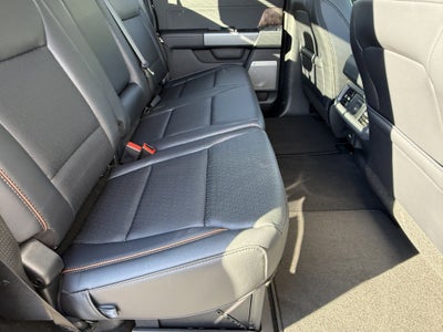 2027 Ford Super Duty F-350 SRW LARIAT