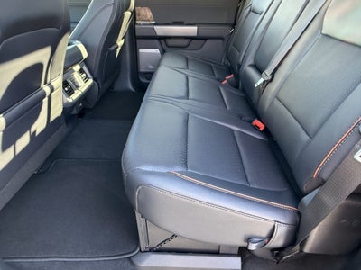 2027 Ford Super Duty F-350 SRW LARIAT