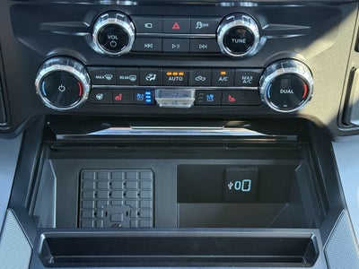 2027 Ford Super Duty F-350 SRW LARIAT