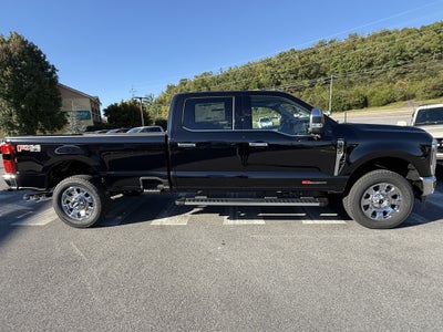 2027 Ford Super Duty F-350 SRW LARIAT